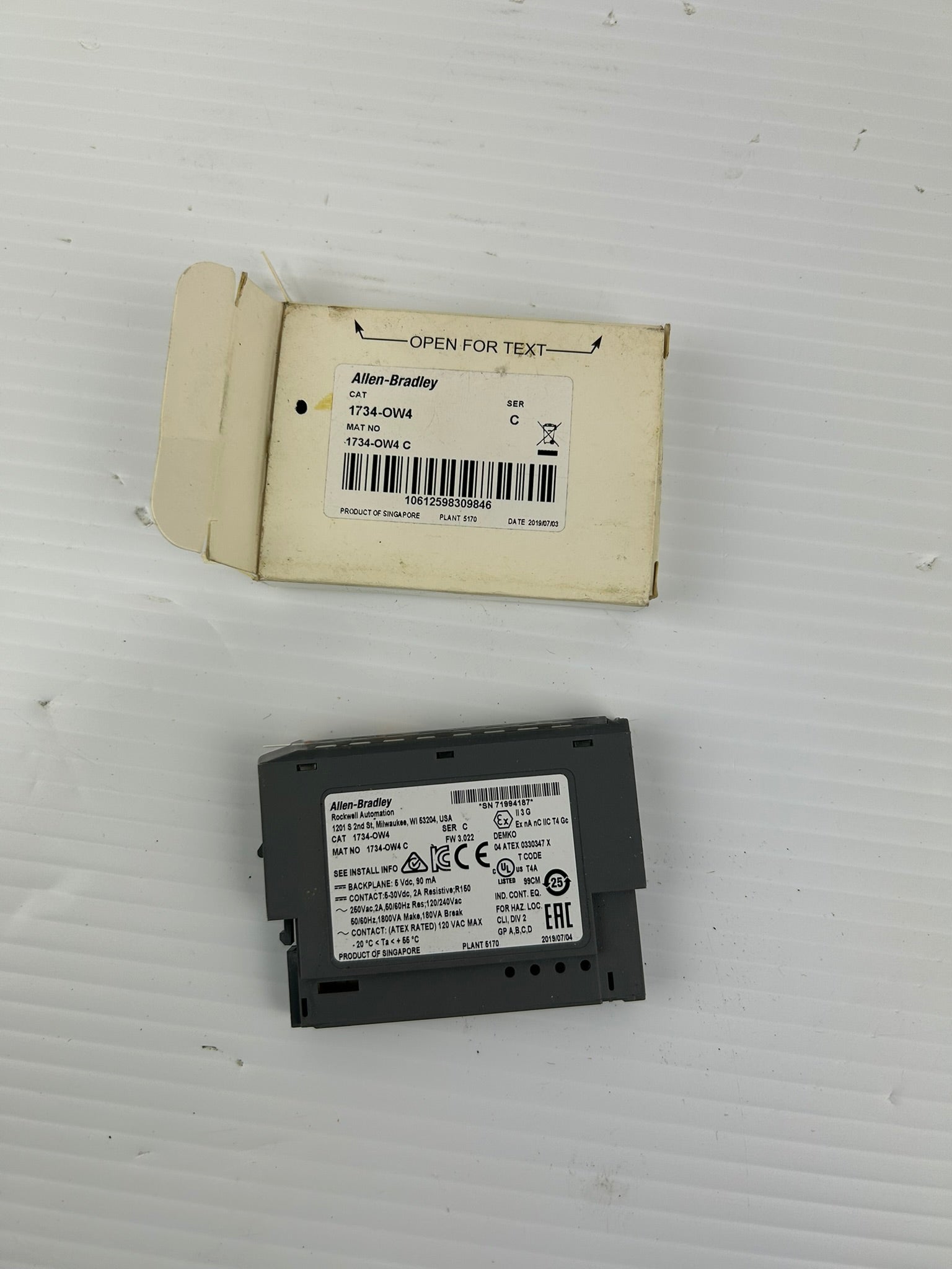 Allen-Bradley 1734-OW4 Relay Output Module Ser C POINT I/O 4-Point