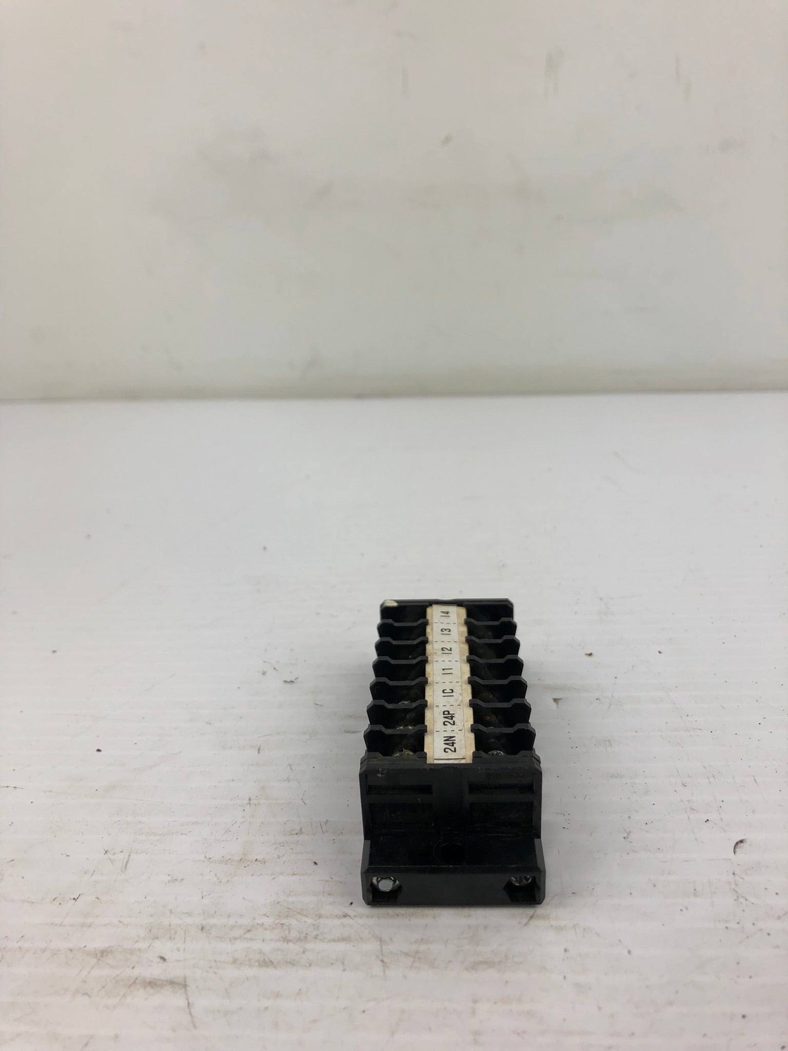 IDEC BTB15 Terminal Block 7P