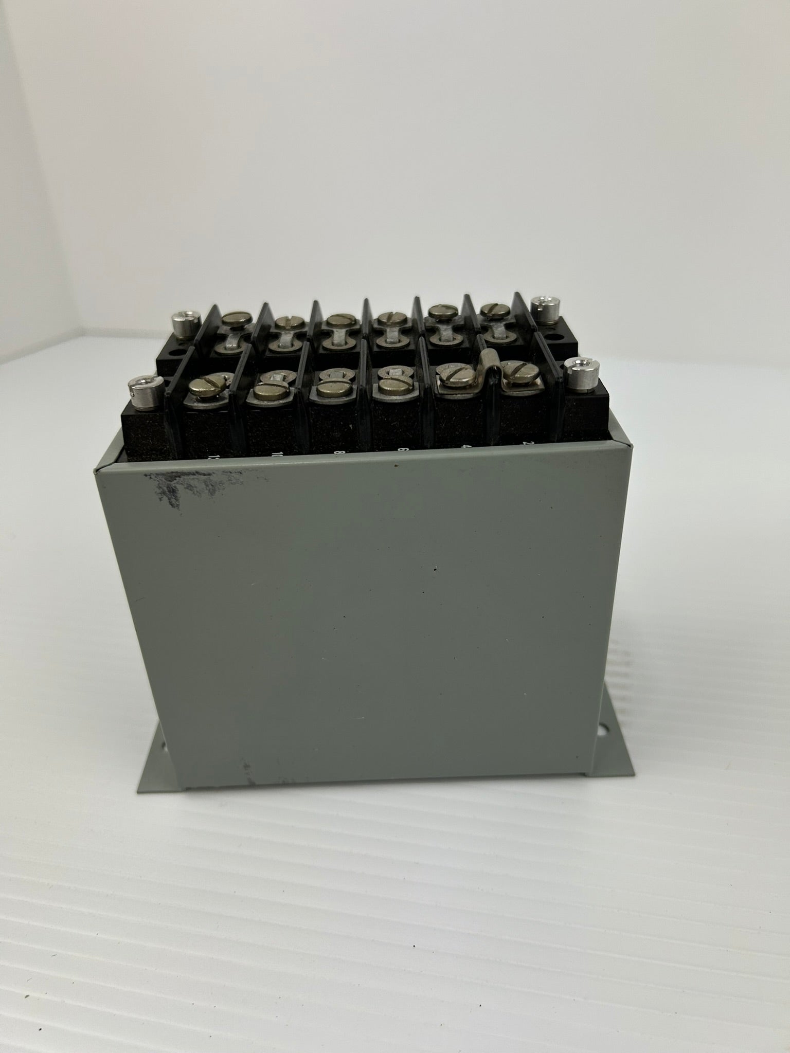 Westinghouse VP2-840 Watt Transducer Single Phase 2 Wire 5 Amp 120 Volts