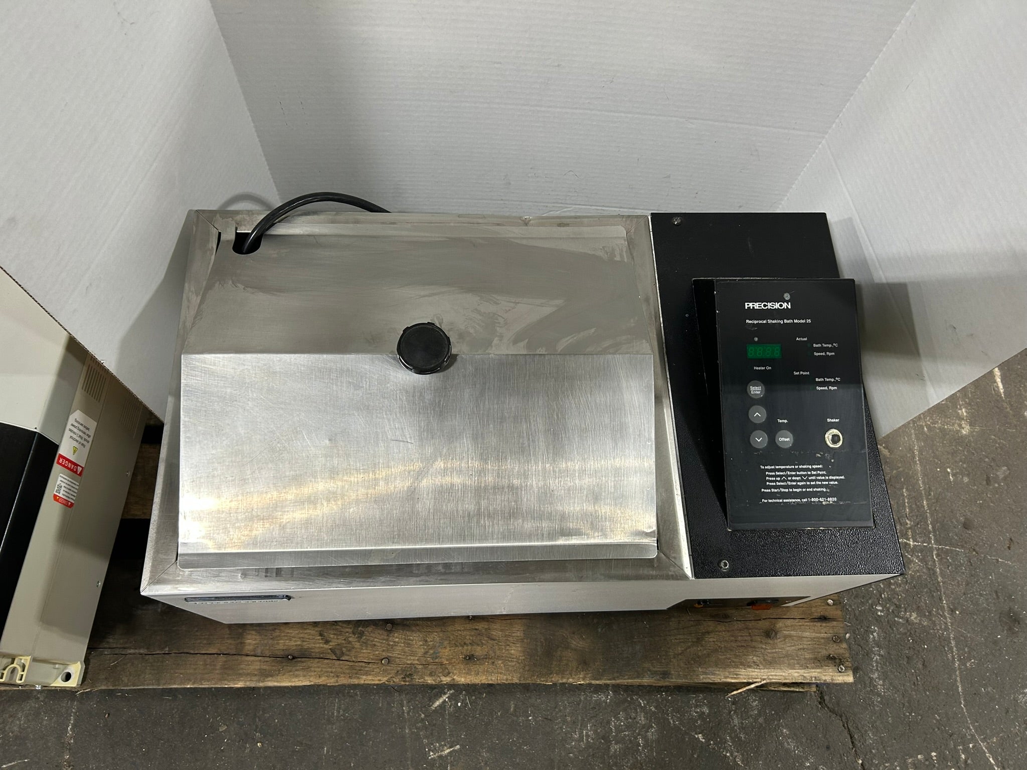 Precision Scientfitic 66800 Reciprocal Shaking Bath Model 25 Temp. to 100C 1PH