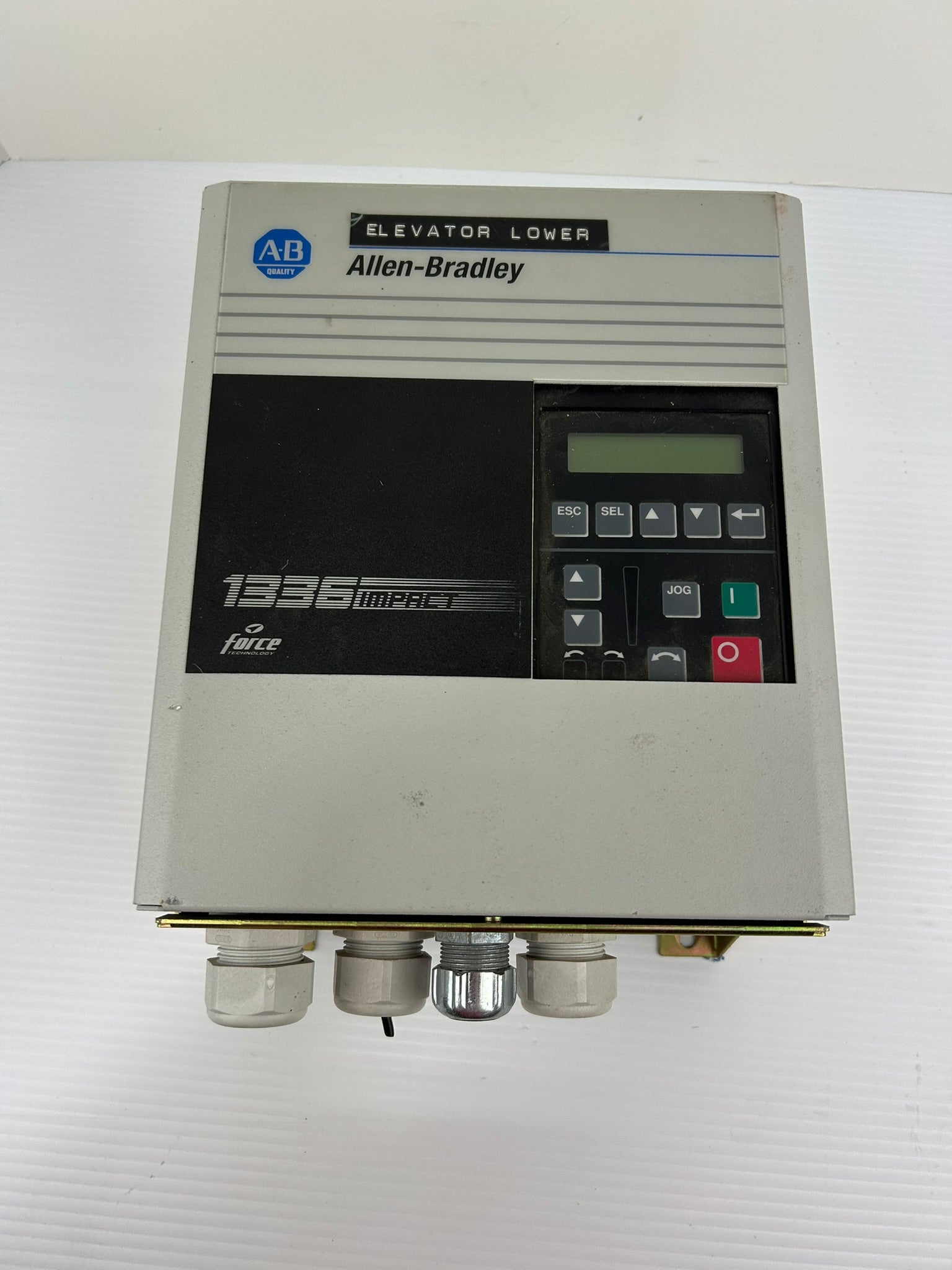 Allen-Bradley 1336E-BRF30-AE-EN Drive Series D 48kVA 3PH 0-460V