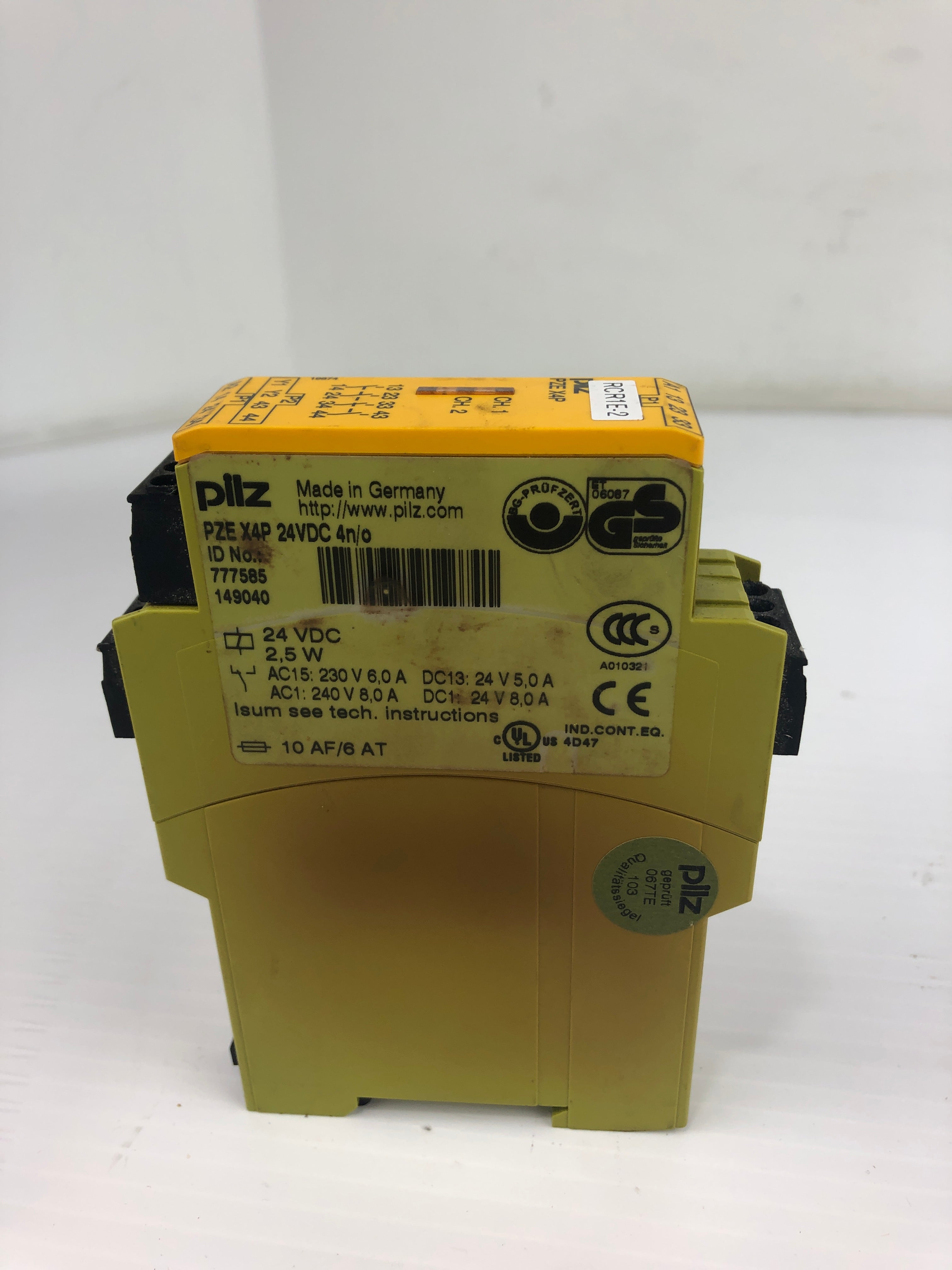 Pilz PZE X4P Safety Relay 24VDC 2,5W