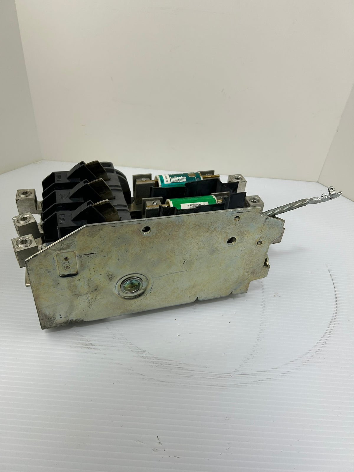 Allen-Bradley 1494V-DSX200 200A 600V Disconnect Switch with 3 Littelfuse Fuses
