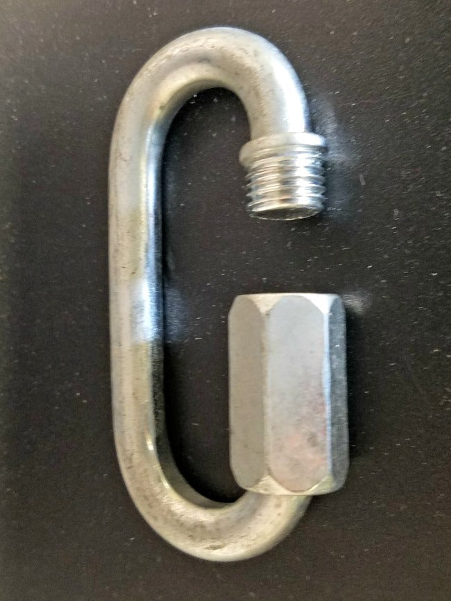 Oval Carabiner Iron 1540 Lbs. WLL 5/16" Silver