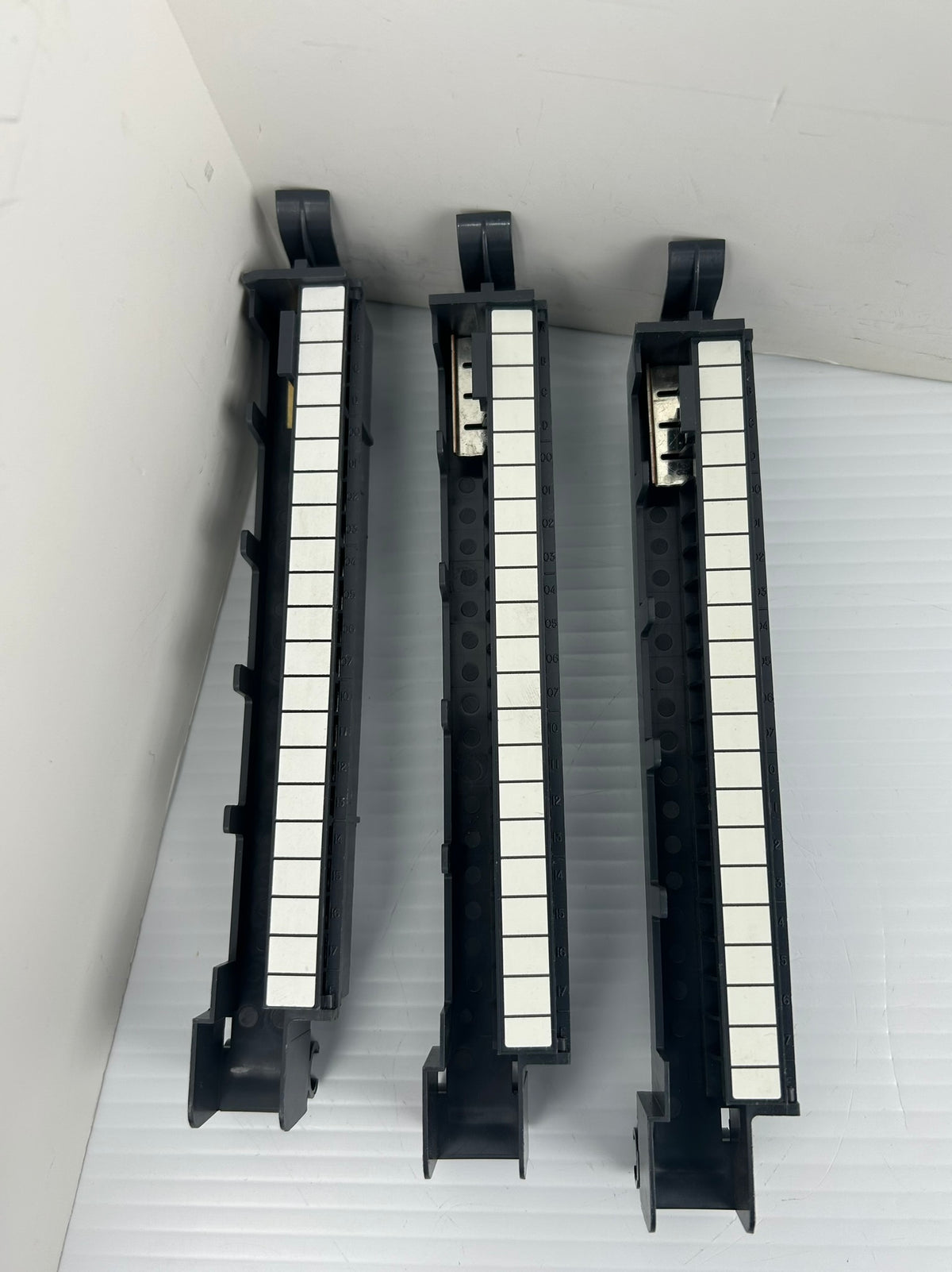 Buchanan 1771-WH Wiring Swing Arm - Lot of 3