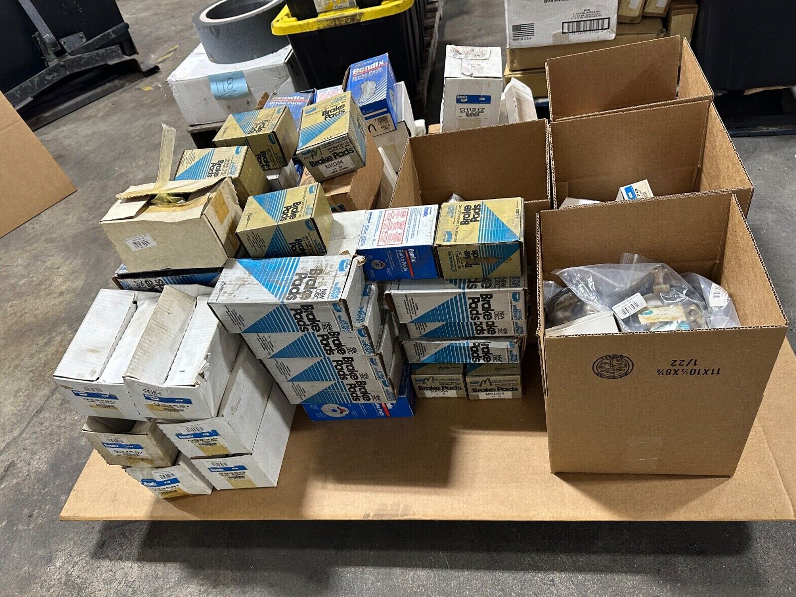 Huge Lot of Bendix Auto Parts Brake Pads Valves Cylinders Hoses