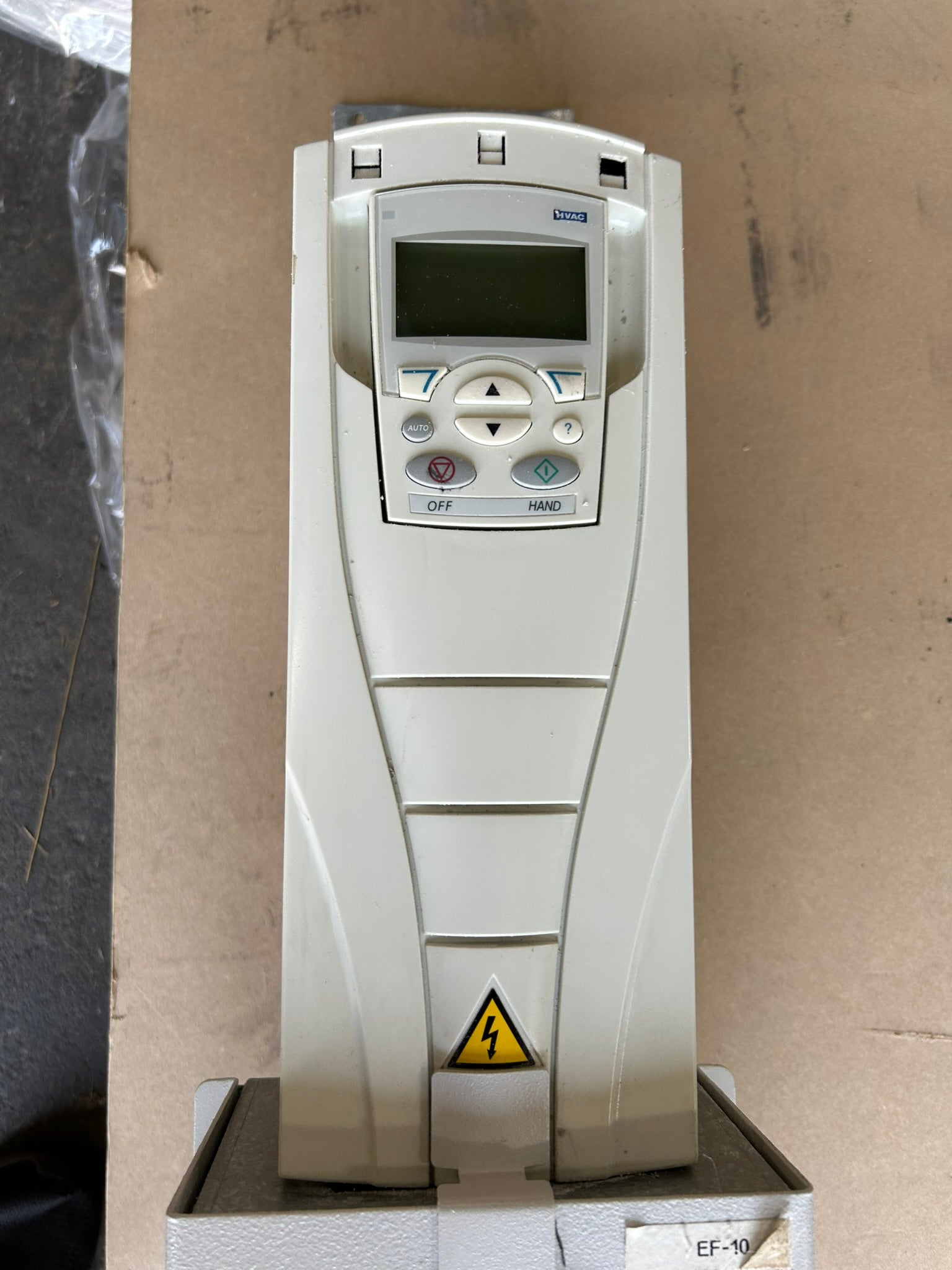 ABB ACH550-PCR-08A8-4 VFD Drive 480V 3PH 5HP with Disconnect Switch Enclosure