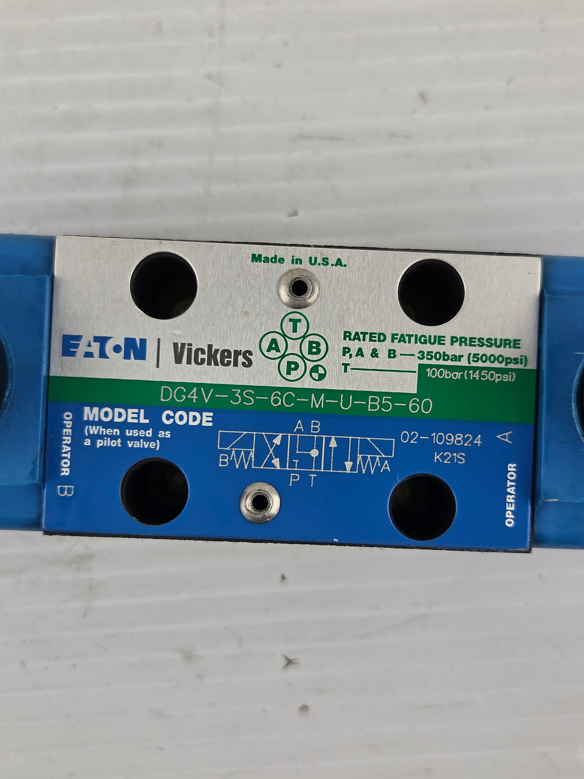 Eaton Vickers DG4V-3S-6C-M-U-B5-60 Hydraulic Directional Valve 350bar 5000 PSI