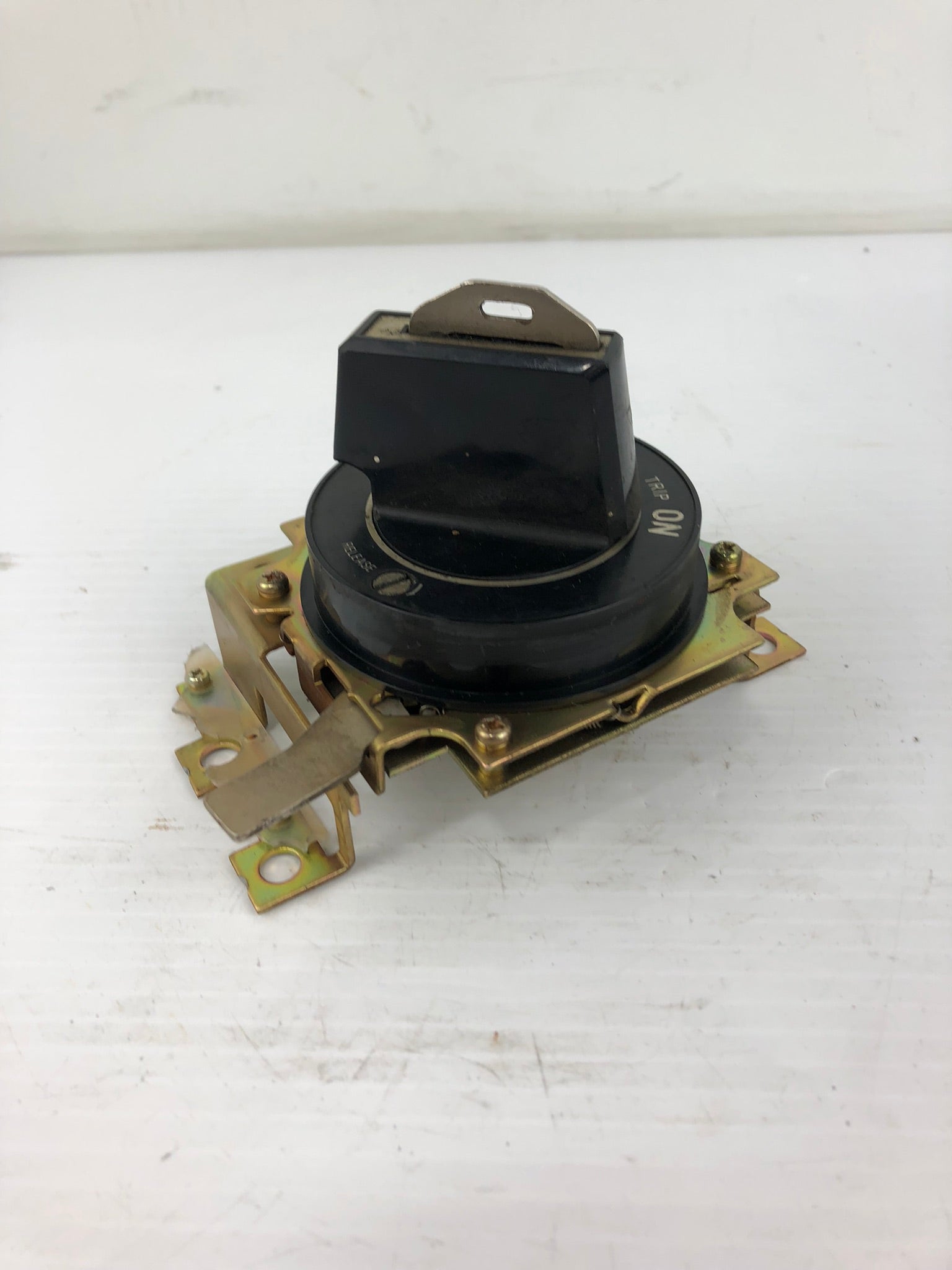 Fuji Electric N-13A-Q-00905 On/Off Release Switch