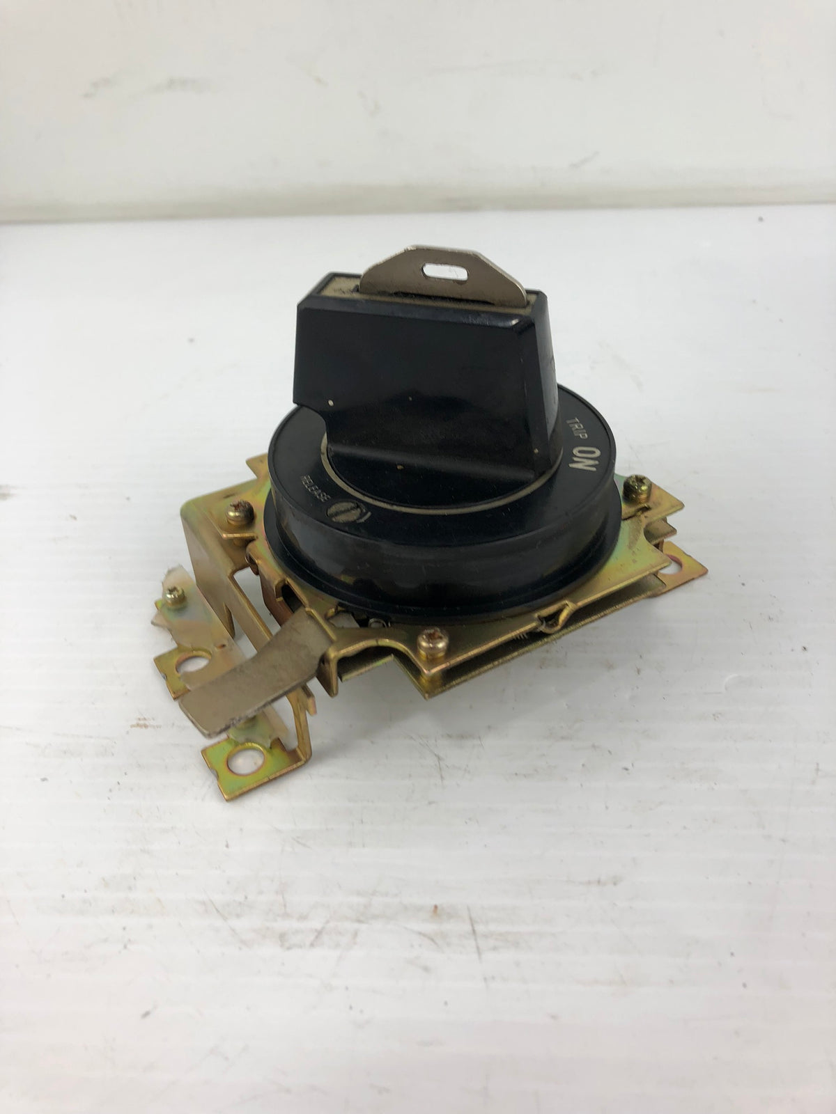 Fuji Electric N-13A-Q-00905 On/Off Release Switch