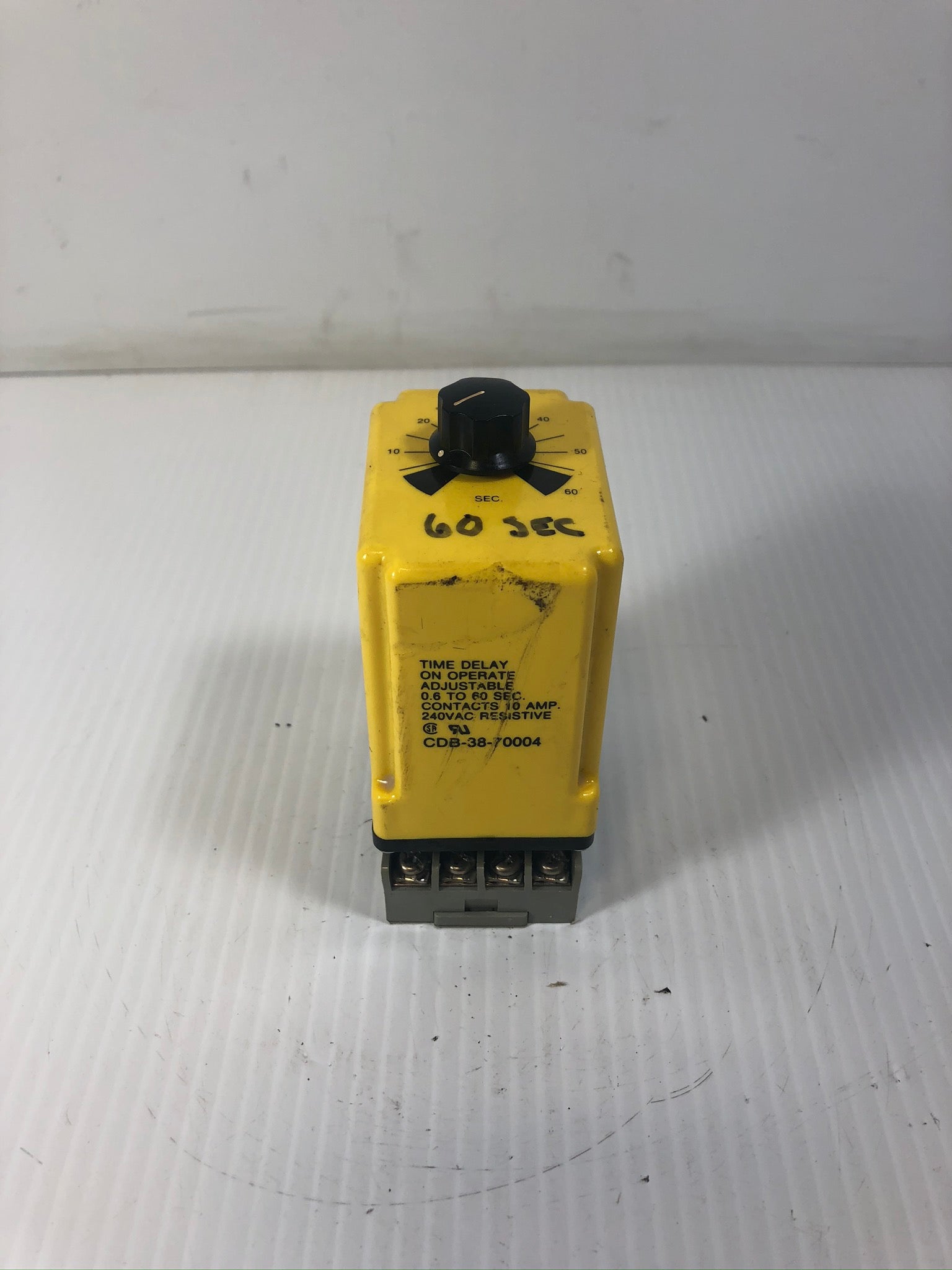 Potter & Brumfield CDB-38-70004 Time Delay Relay 240 VAC with 27E891 Socket