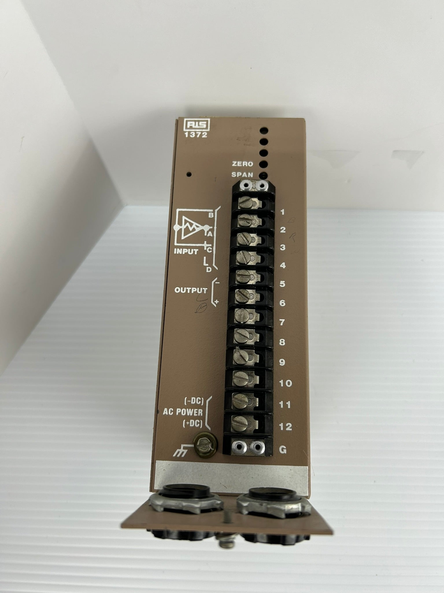 RIS SC-1372-C RTD Transmitter 103.96-132.24Ω 4-20mA 115VAC 4W