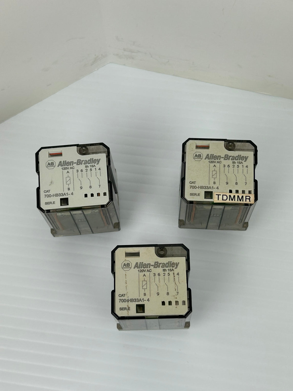 Allen-Bradley 700-HB33A1-4 Relay Series E - Lot of 3