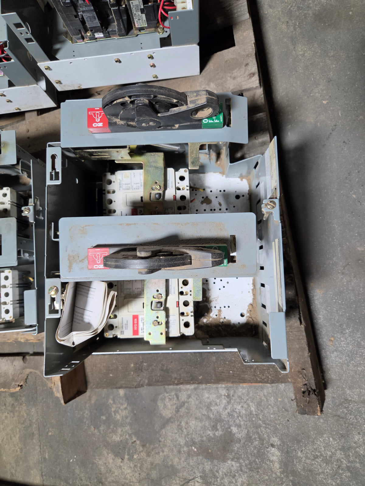 Allen Bradley 2193F-AKC MCC Bucket 30A 20A Dual Breaker Centerline 2100 No Door