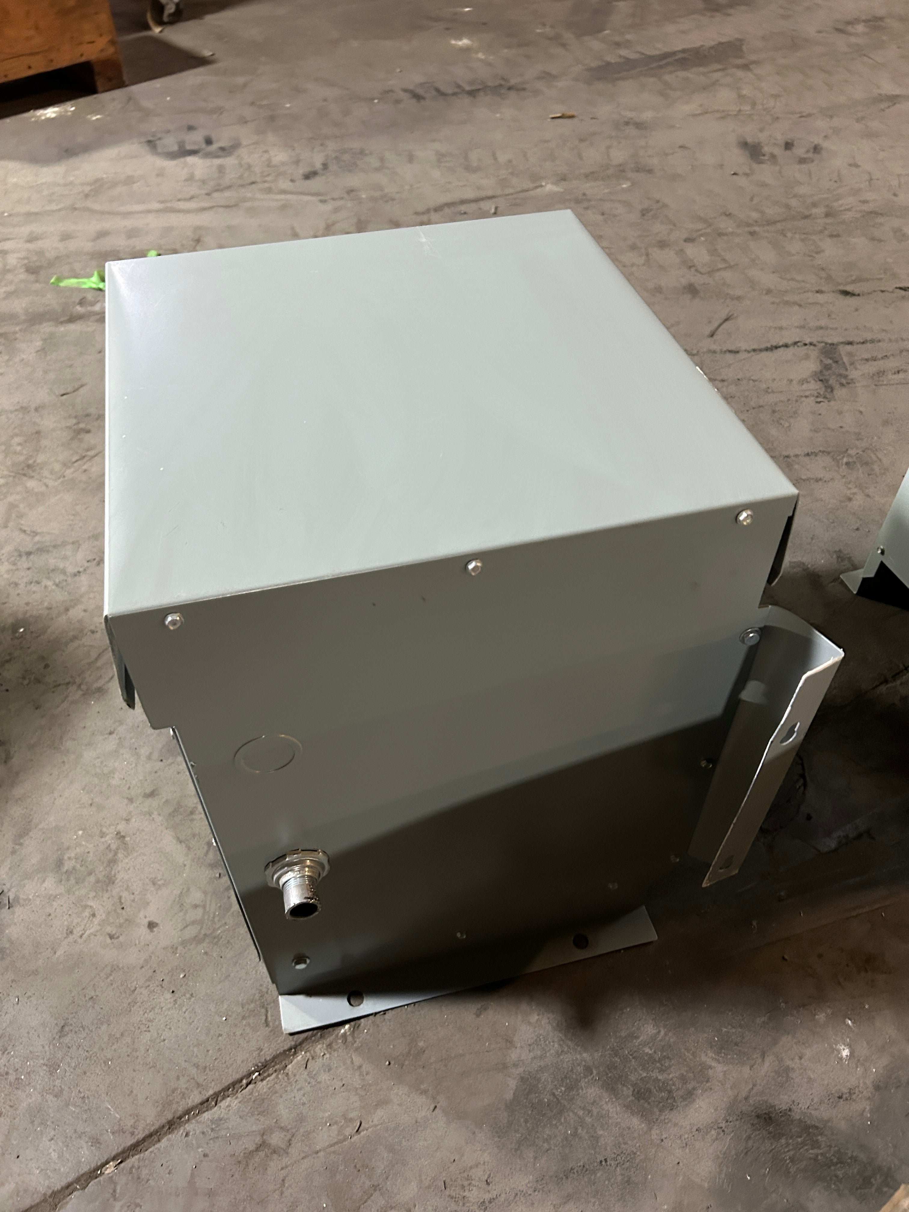 Allen-Bradley 1321-3TW005-BB Drive Isolation Transformer 5kVA 460V 3PH Dry Type