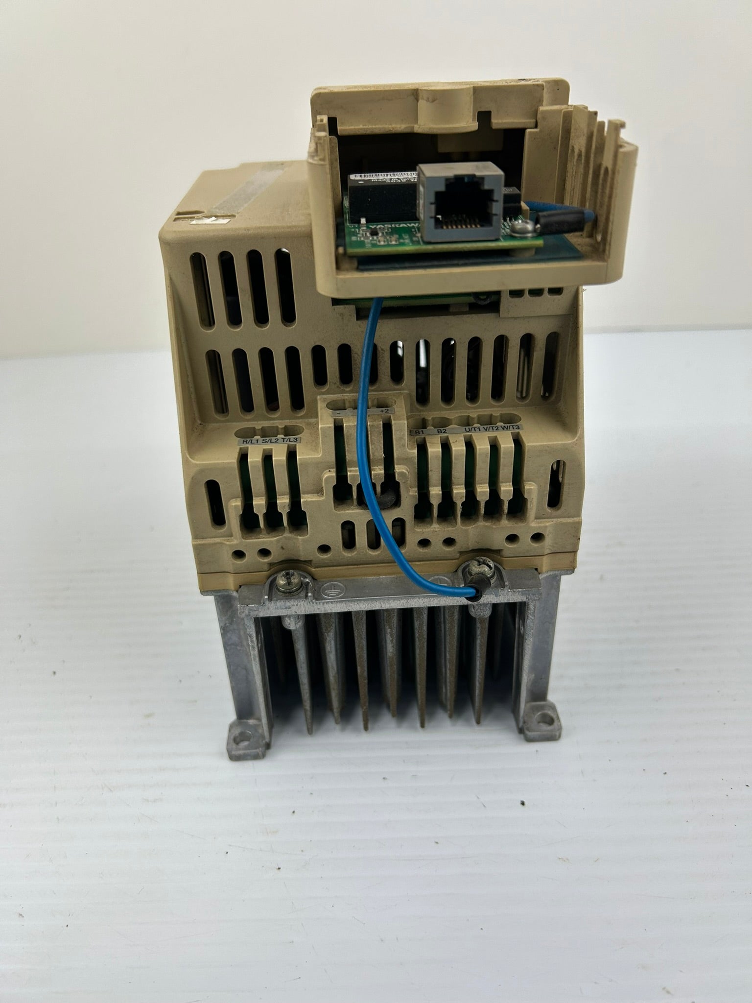 Yaskawa Electric CIPR-GA50U4009ABAA-AAAASA Industrial AC Micro Drive Rev A