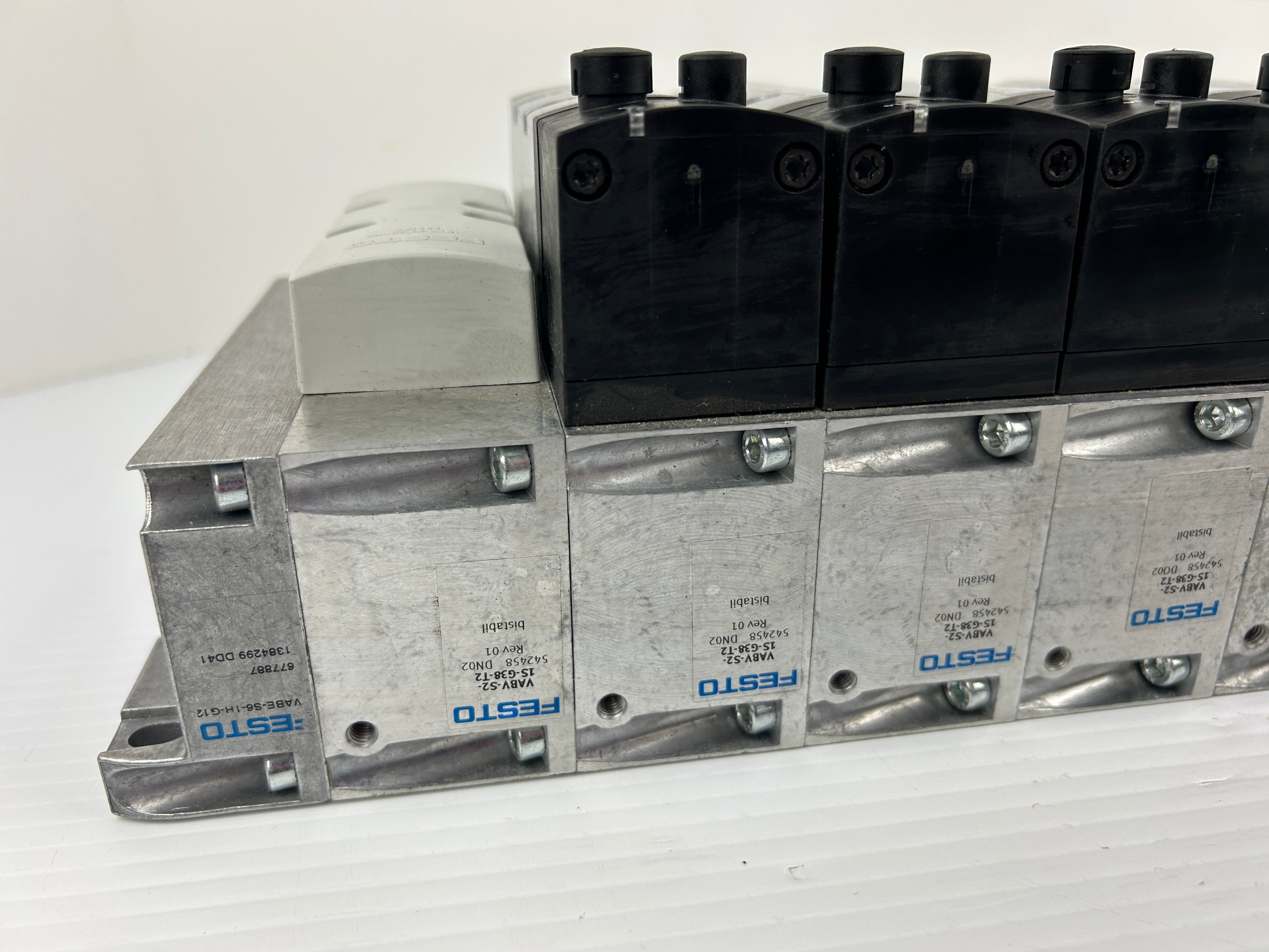 Festo Valve Assembly VTSA-FB CPX-FB13 VSVA-B-M52-AZD-D1-1T1L VABB-S2-10-WT