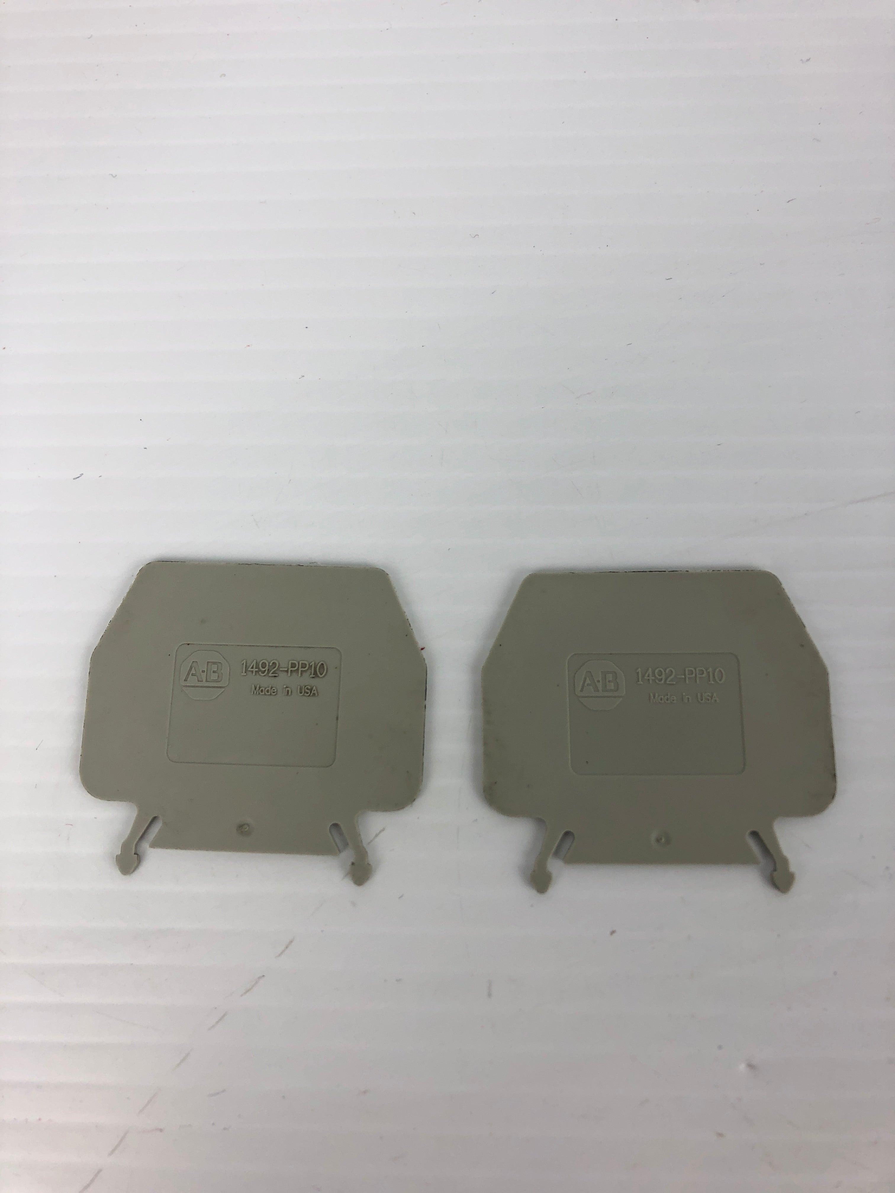Allen Bradley 1492-PP10 Terminal Block Separation Plate - Lot of 2