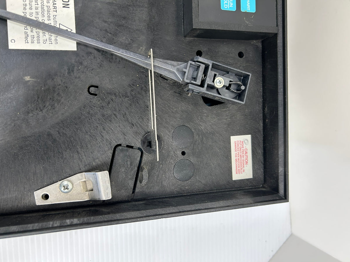 Honeywell DR4500 Truline Circular Chart Recorder DR45AT-1100-00-000-0-000P00-0