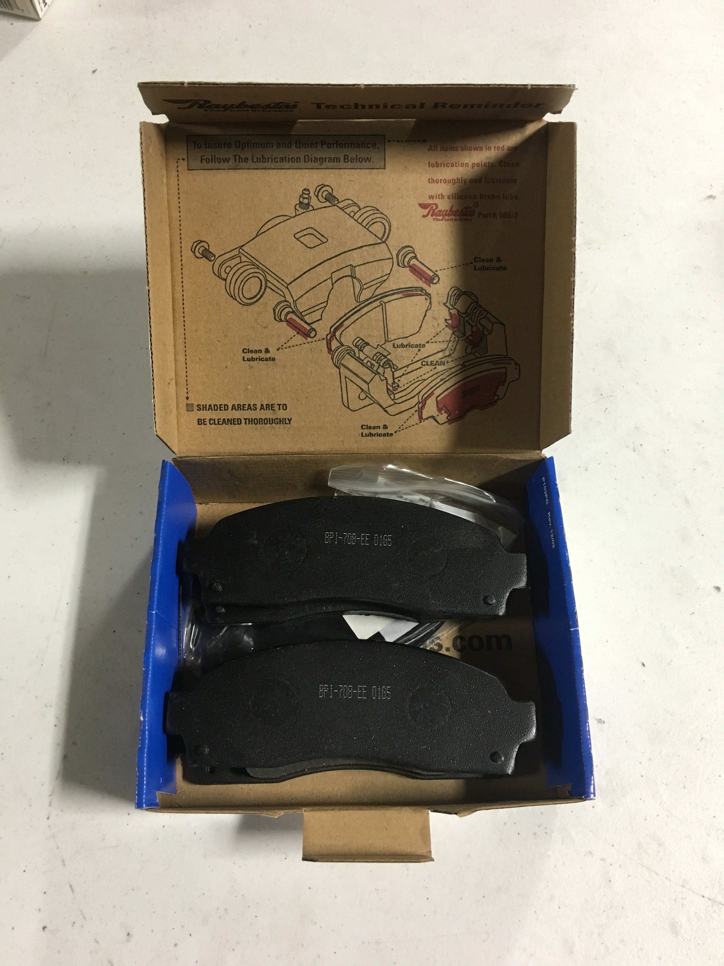Raybestos Professional Grade Disc Brake Pads PGD833AM