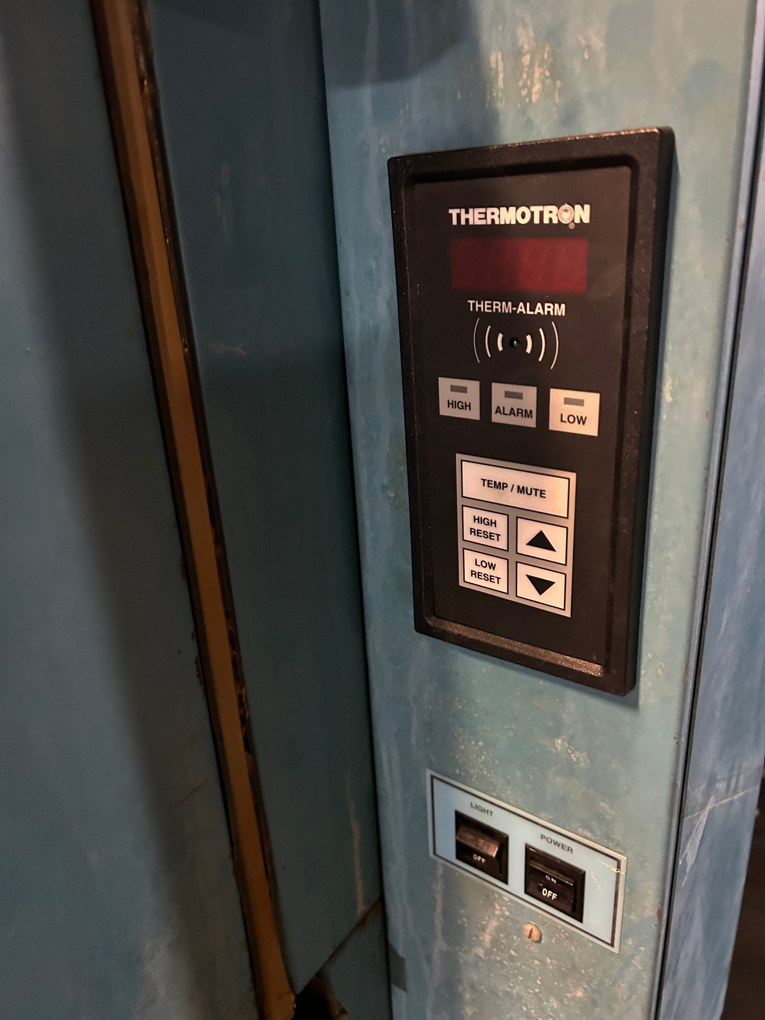 Thermotron SM-16 Environmental Test Chamber