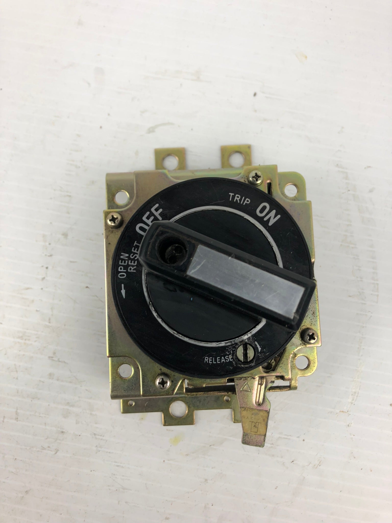 Fuji N-2IA Operating Handle Switch Reset Trip Position Lever N-21A