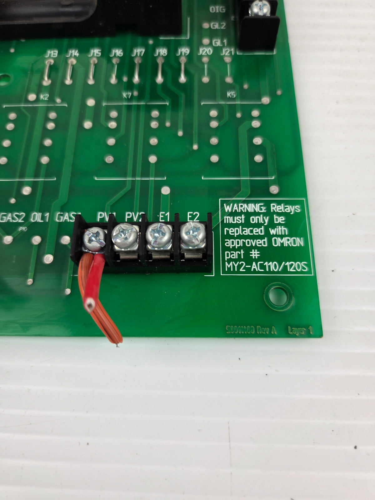 Honeywell Q7800C 1068 Power Flame Burner Control Board 50011409-001 50011408