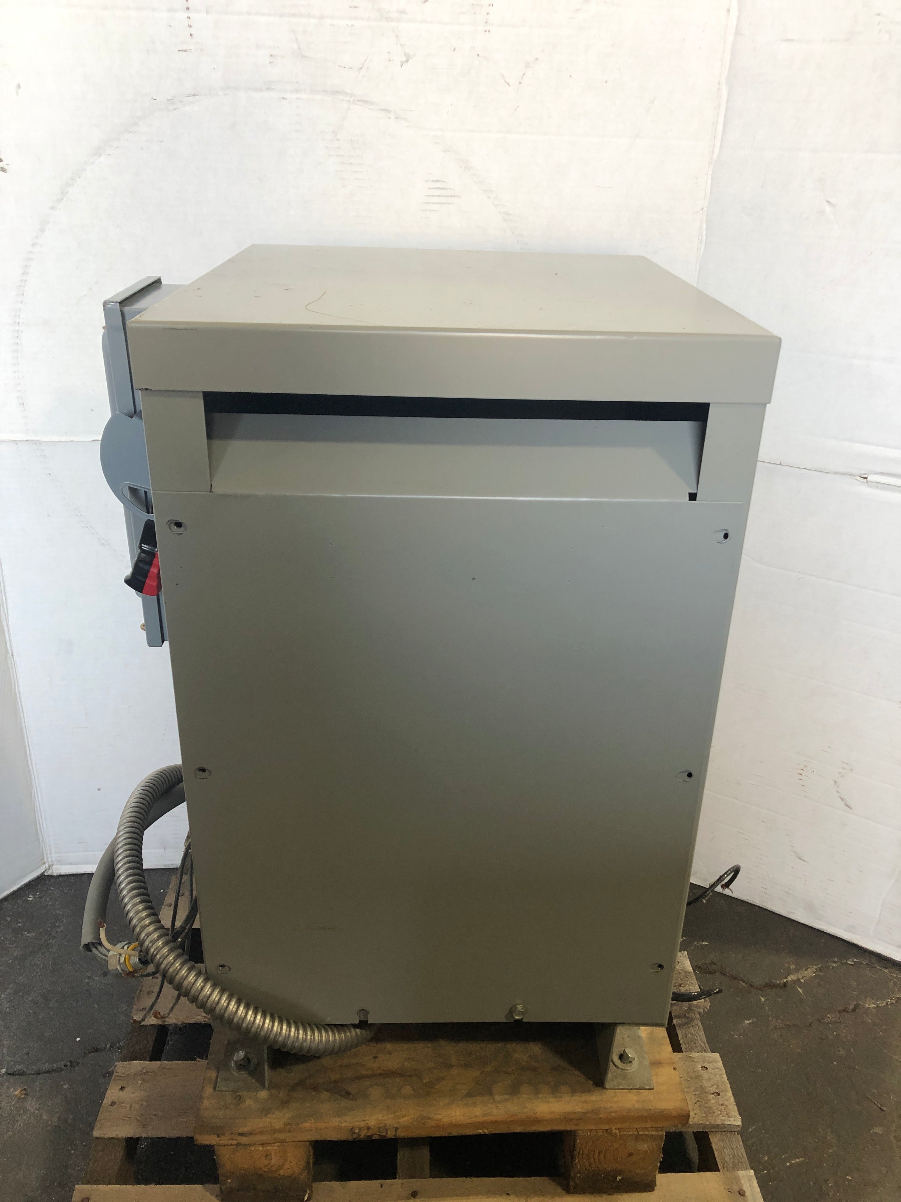 Federal Pacific 36B Dry Type Transformer 15kVA with Square D H361 Safety Switch