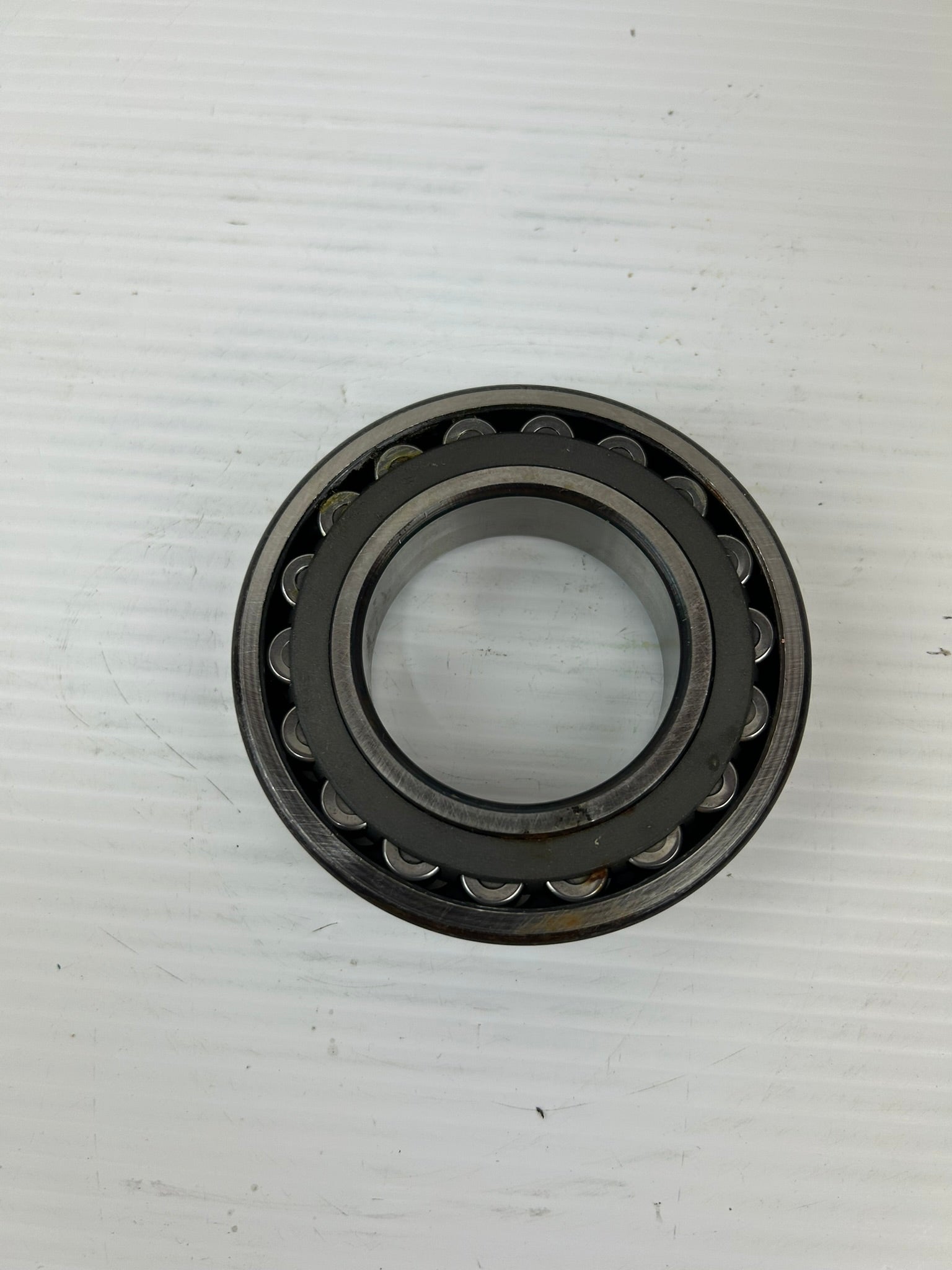 SKF 22211 CCK/W33 Spherical Roller Bearing 22211-CCK-W33 22211CCKW33