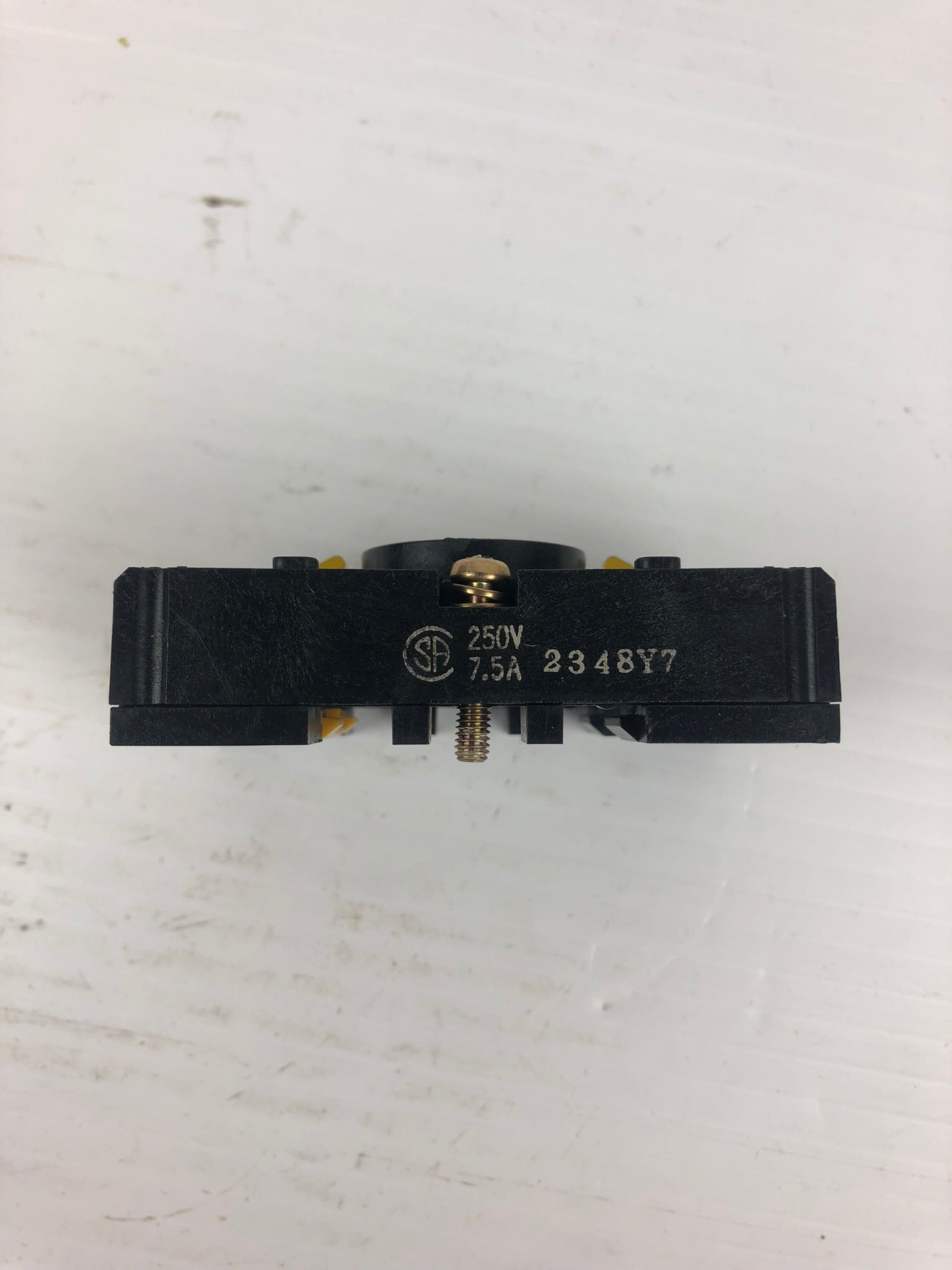 Omron 8PFA Relay Socket 250V 7.5A