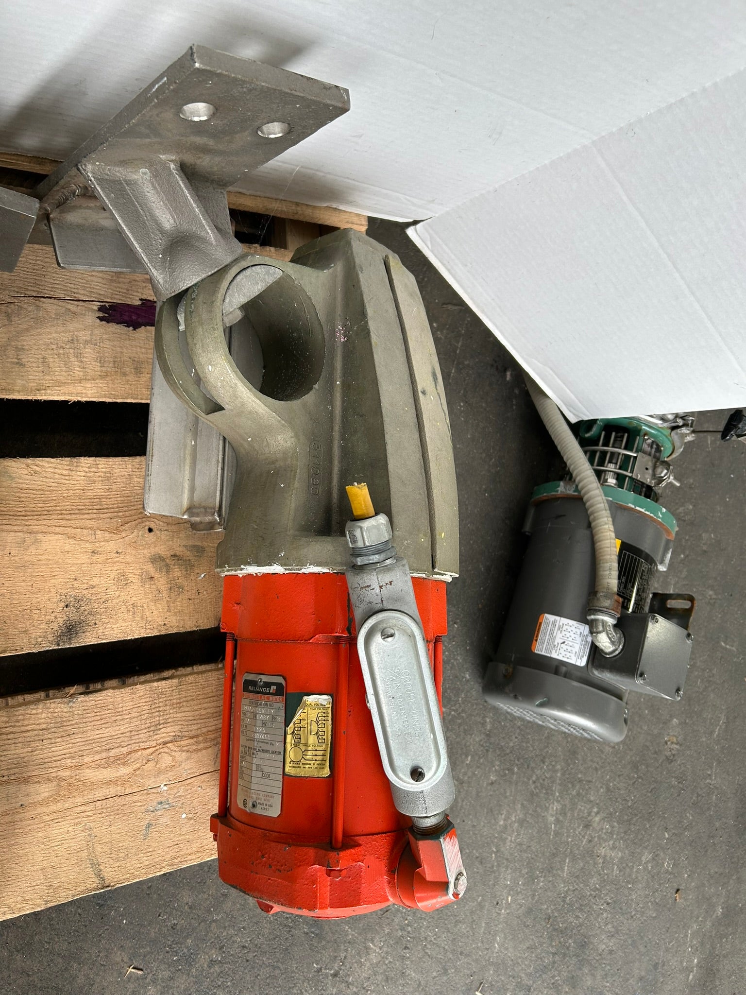 Eastern RH-2 Drum Barrel Mixer with Reliance Electric P48G2405N-FY AC Motor