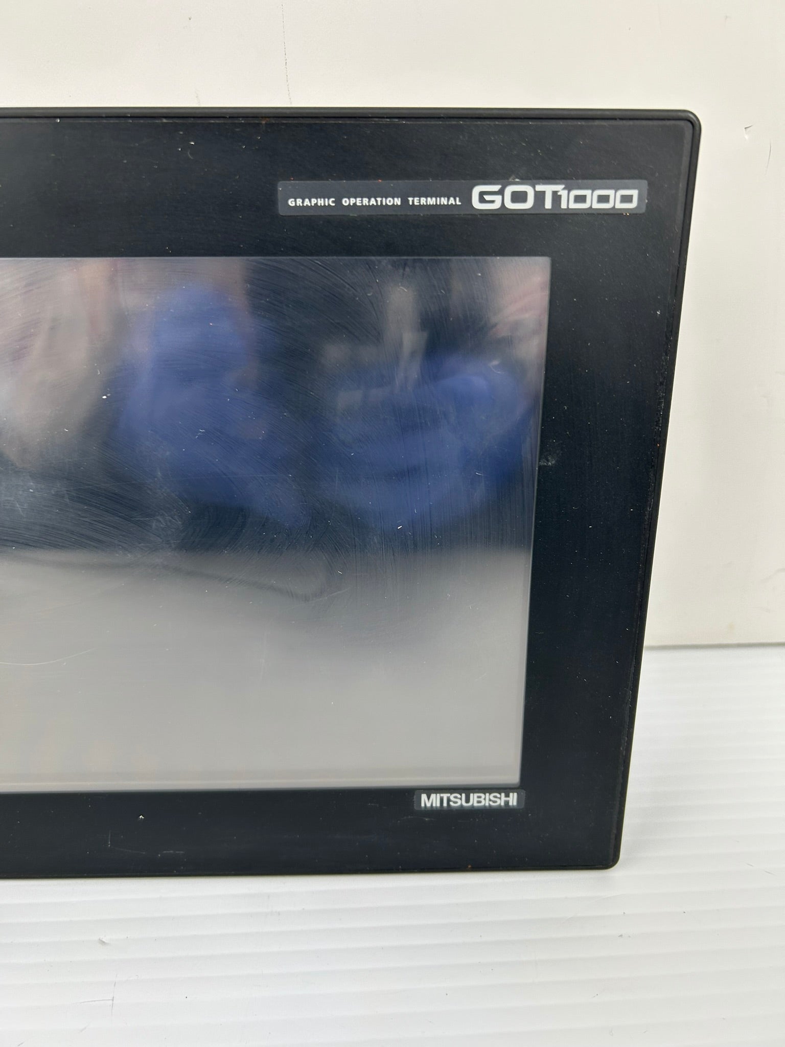 Mitsubishi GT1265-VNBA Graphic Operation Terminal GOT1000 100-240VAC 50/60Hz