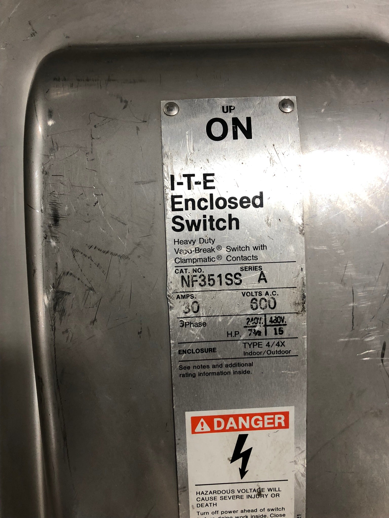 I-T-E NF351SS Enclosed Switch Series A 30A 600V 3 Phase 240/480V 7-1/2/15 HP