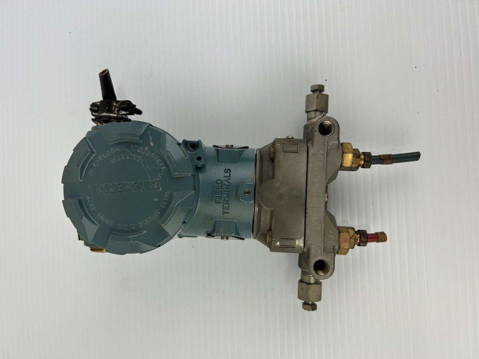 Rosemount 3051CD2A22A1AB4 Pressure Transmitter 3051-CD2A22A1AB4 4-20mA 3626 PSI