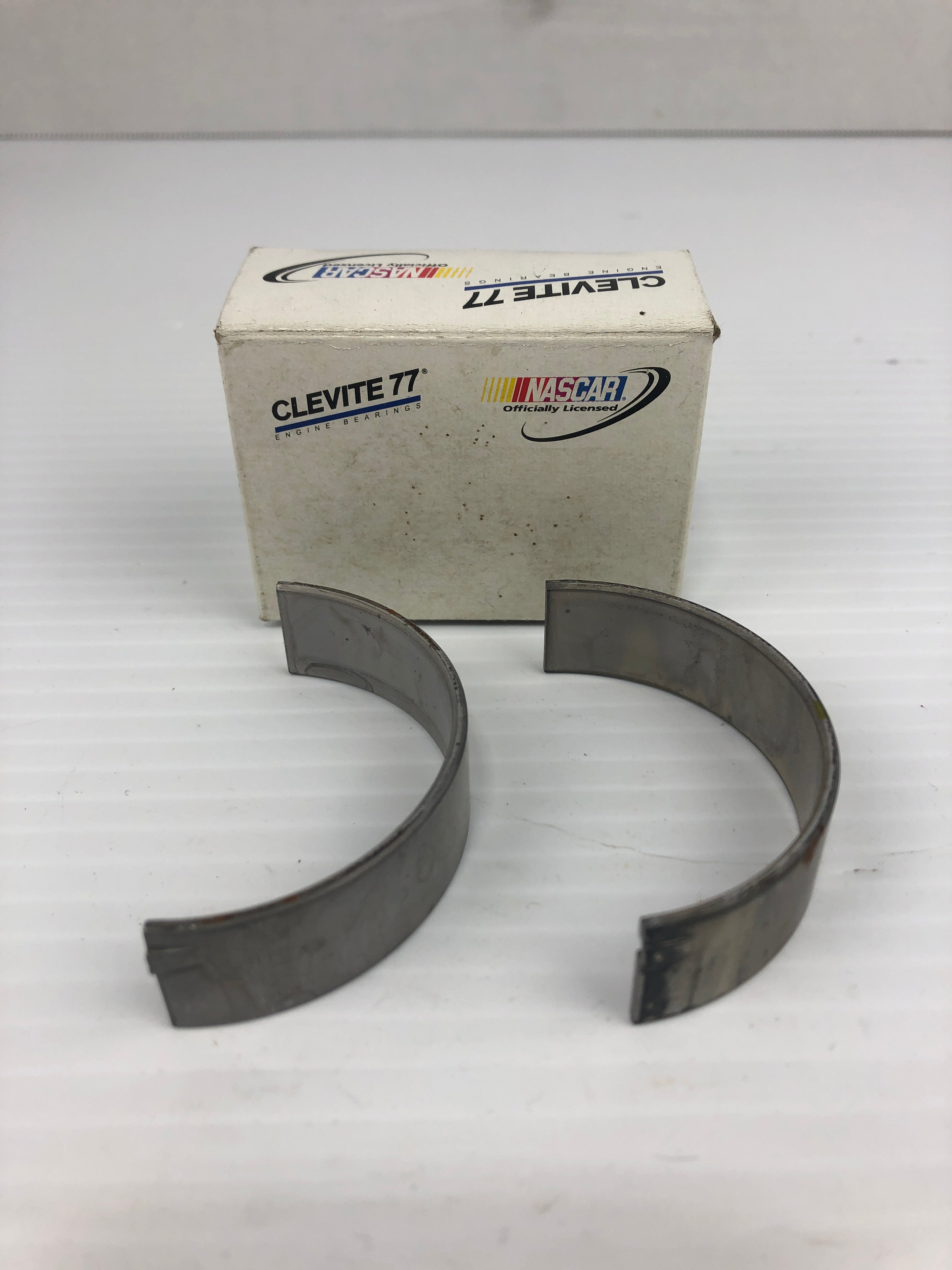 Clevite CB1228P30 Engine Connecting Rod Bearing Pair CB-1228 P-30