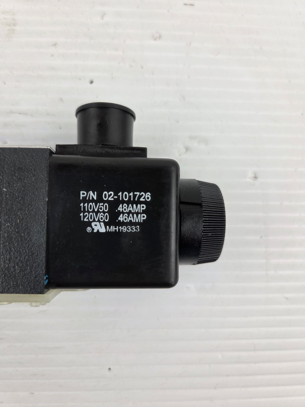 Eaton Vickers DG4V-3S-6C-M-U-B5-60 Hydraulic Directional Valve 5000 PSI Black