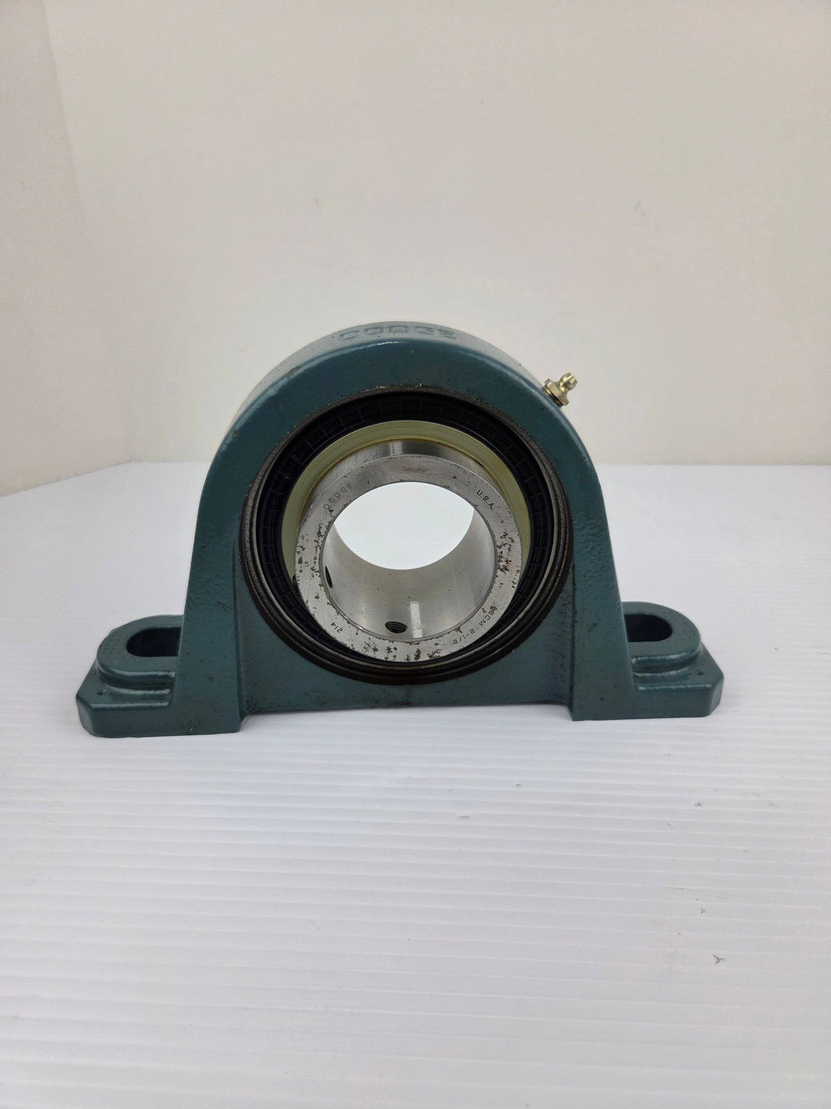 Dodge P2B-SCM-208 Pillow Block Bearing SCM 2-1/2" 126819 - Ships From USA