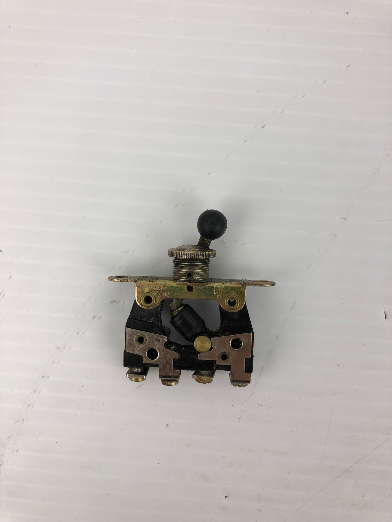 Toggle Switch 2-Way 4A 250V