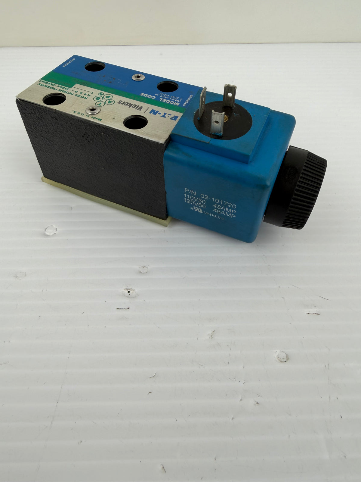 Eaton Solenoid Directional Valve DG4V-3S-6A-M-U-B5-60