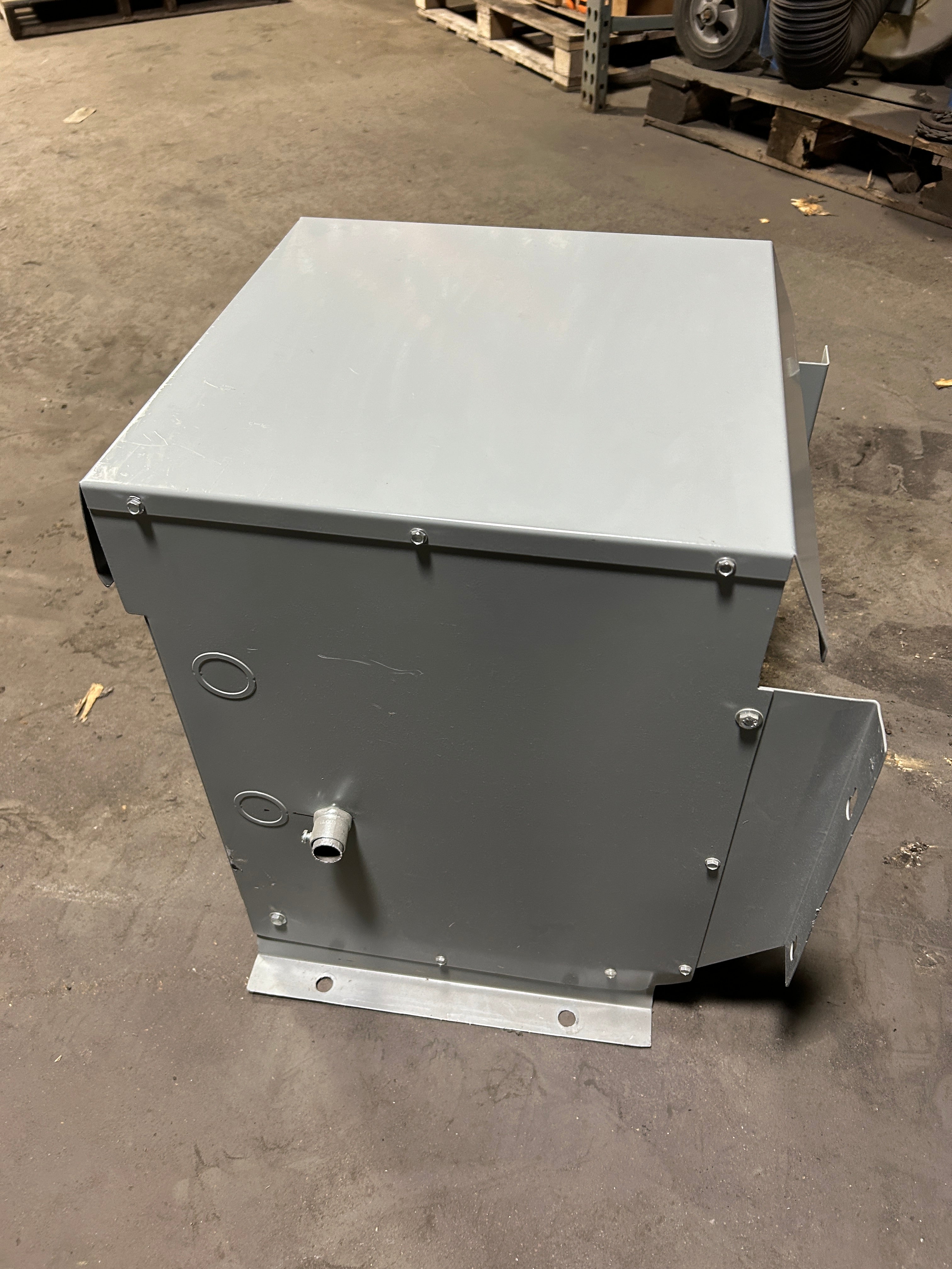 Allen-Bradley 1321-3TW005-BB Dry Type Drive Isolation Transformer 5kVA 3PH 460V