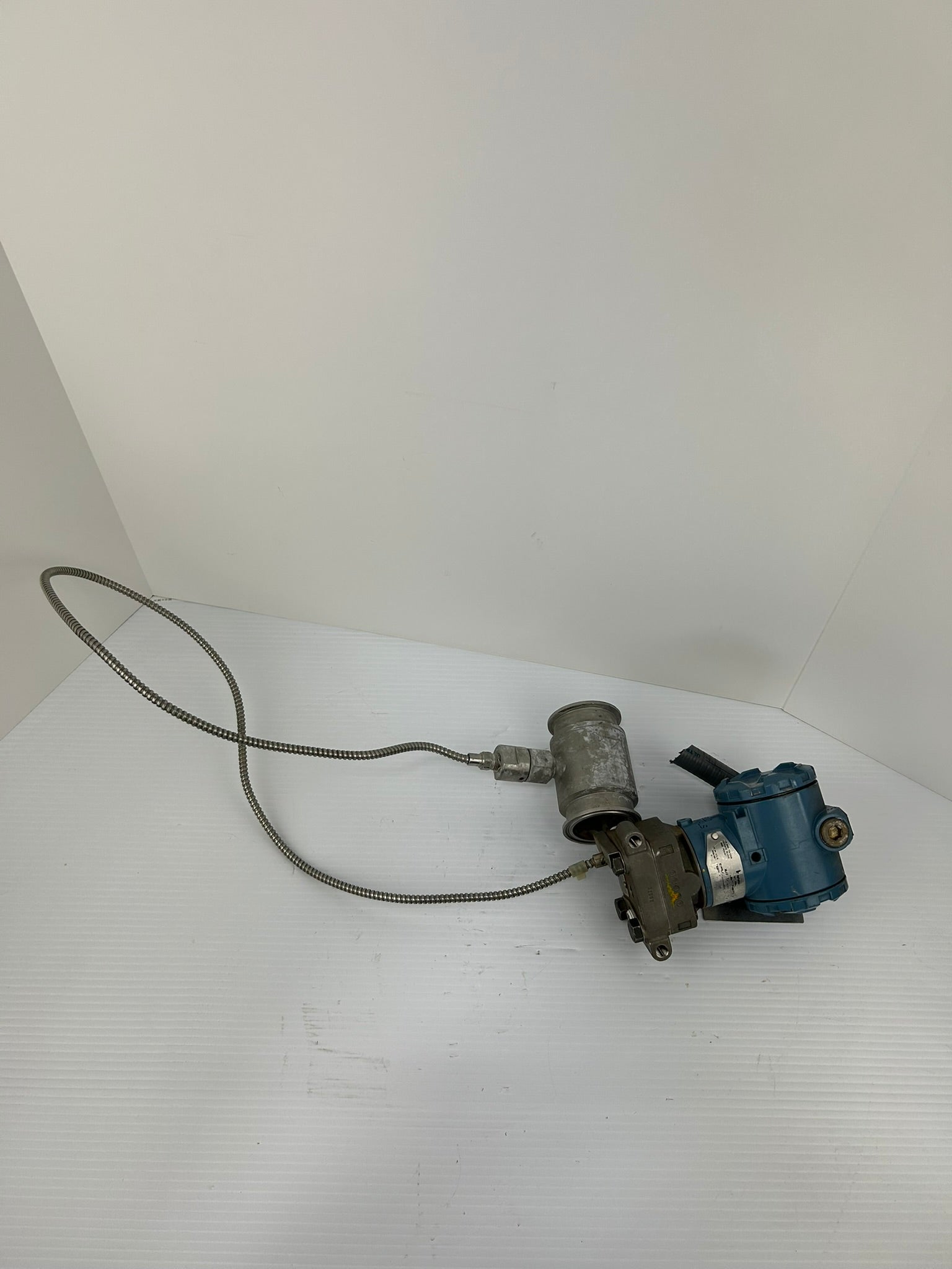 Rosemount 3051CG2A22A1AS1B4 Pressure Transmitter Sensor with Base 31562