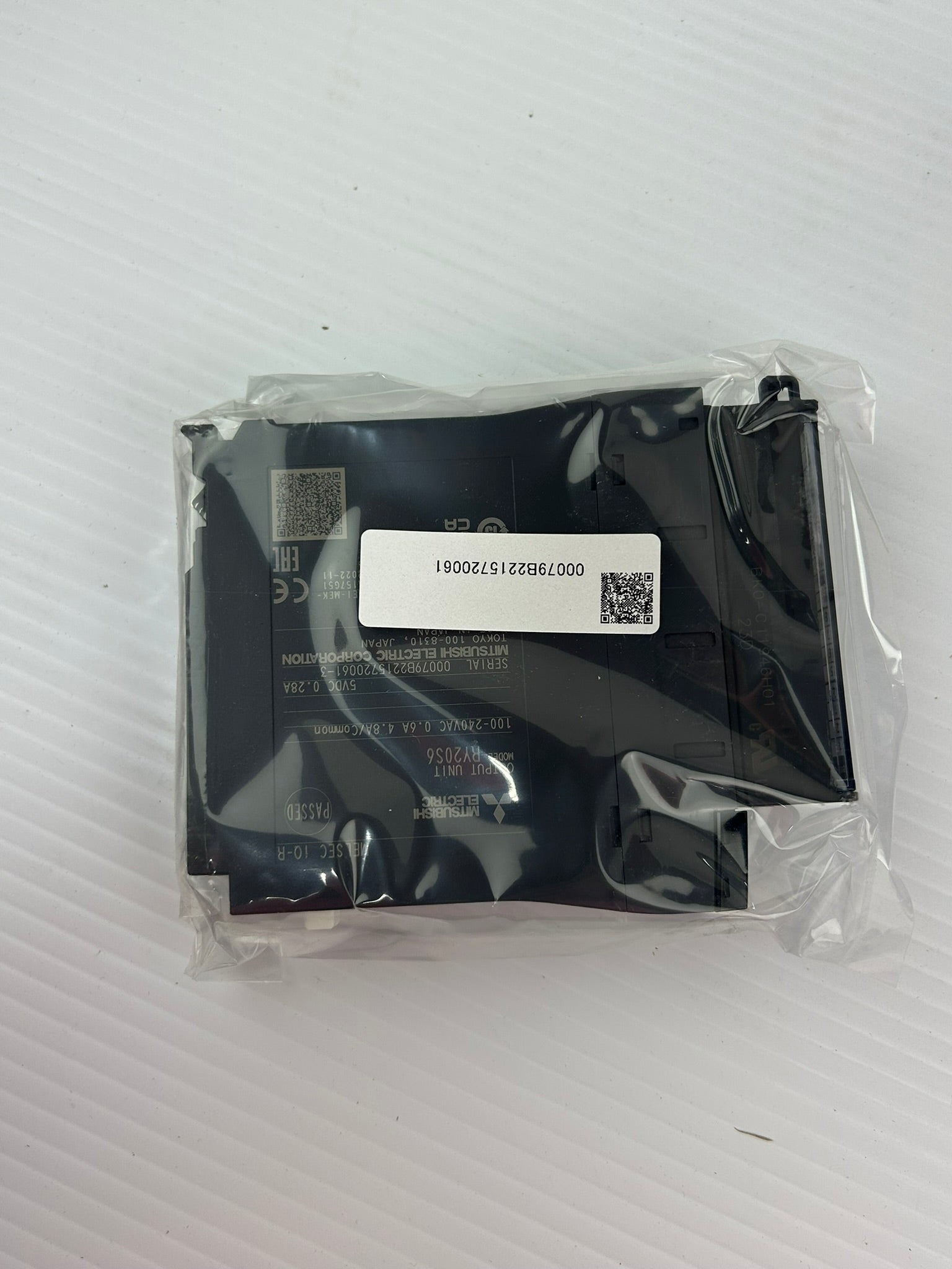 Mitsubishi RY20S6 MELSEC iQ-R 16-Point Relay Output Module PLC