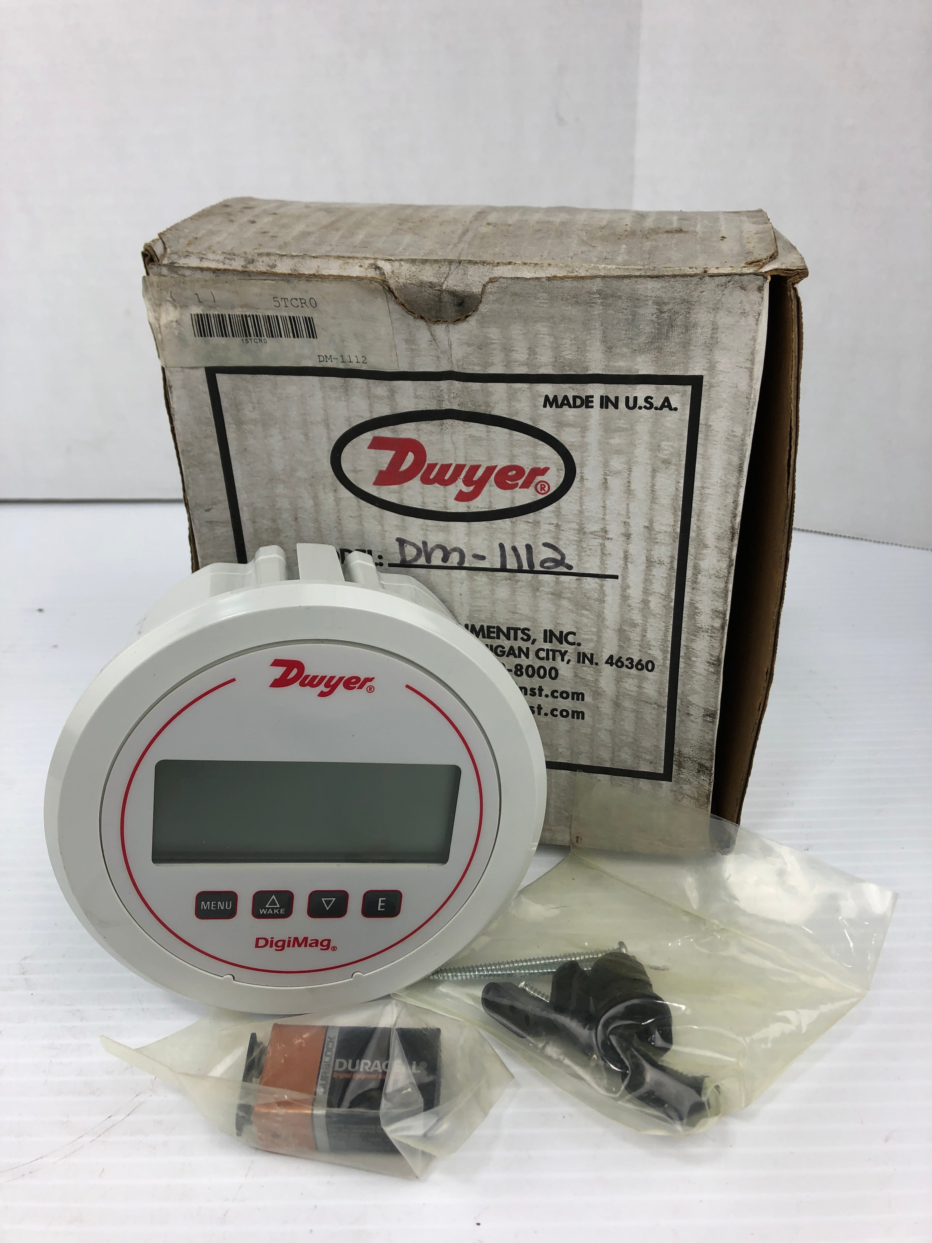Dwyer DM-1112 Digital Differential Pressure Gauge 11PSI