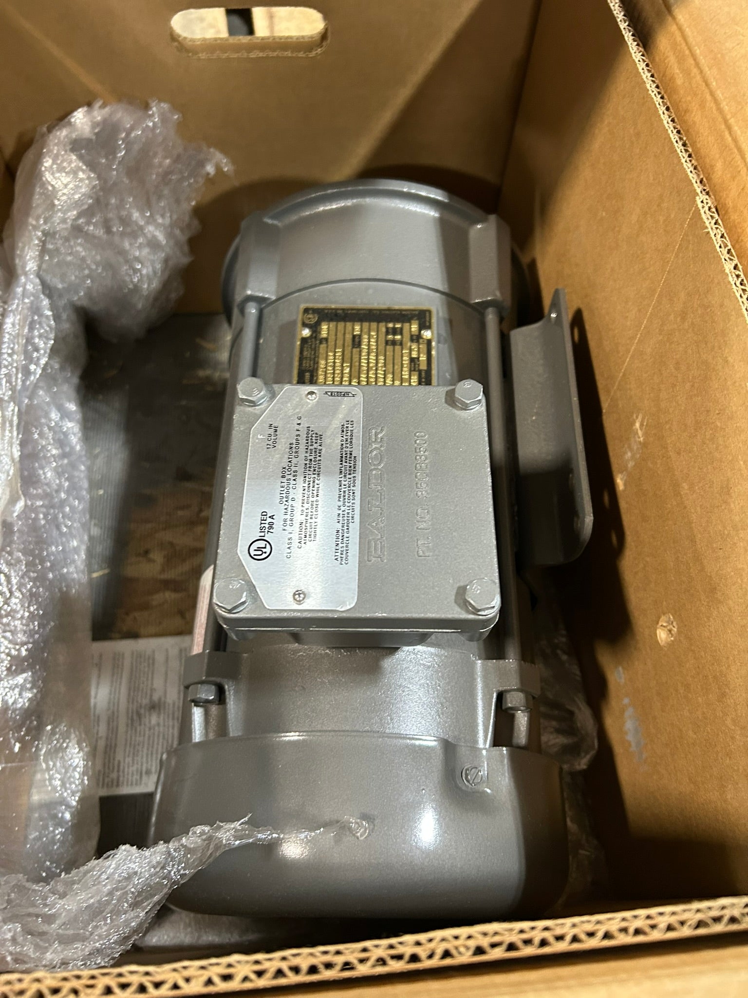 Baldor Electric CEM7072T AC Motor 5/3 HP 3150/2900 RPM 3 Phase 60Hz CA387166
