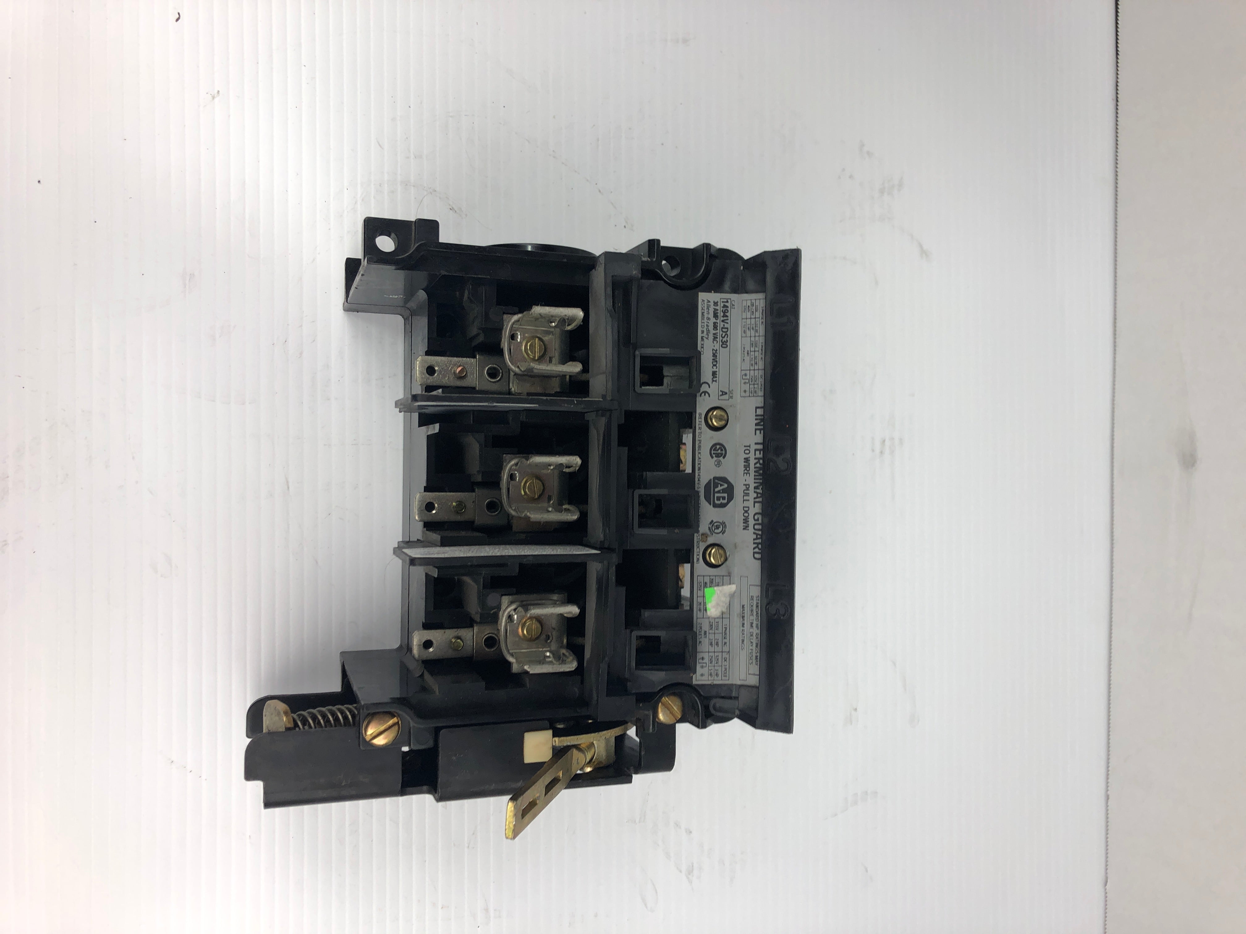 Allen Bradley 1494V-DS30 Line Terminal Guard Series A