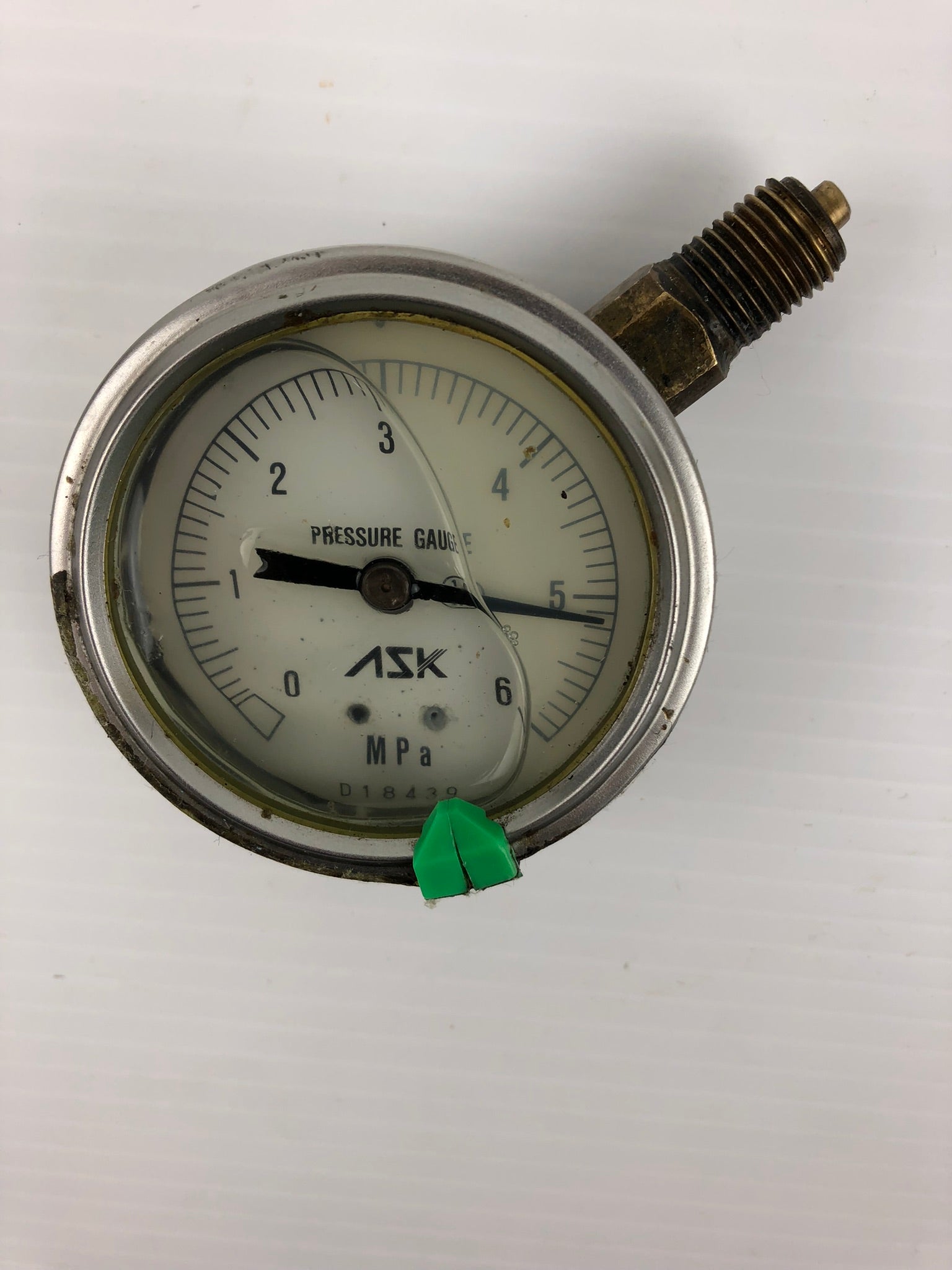 ASK D18439 Pressure Gauge 0-6 MPa