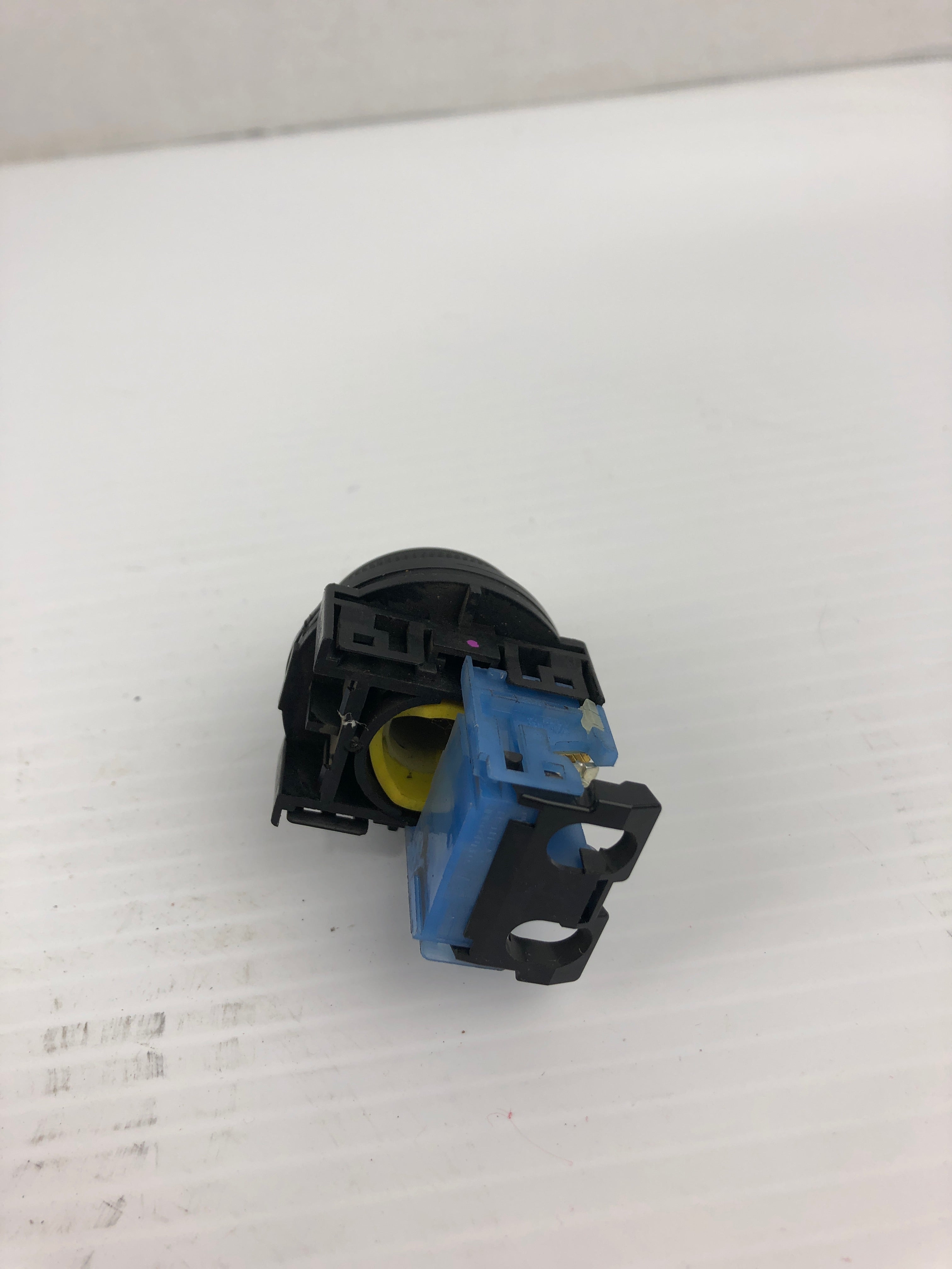 Fuji Electric AR30JR-2A Gear Key Change Over Switch - NO KEY