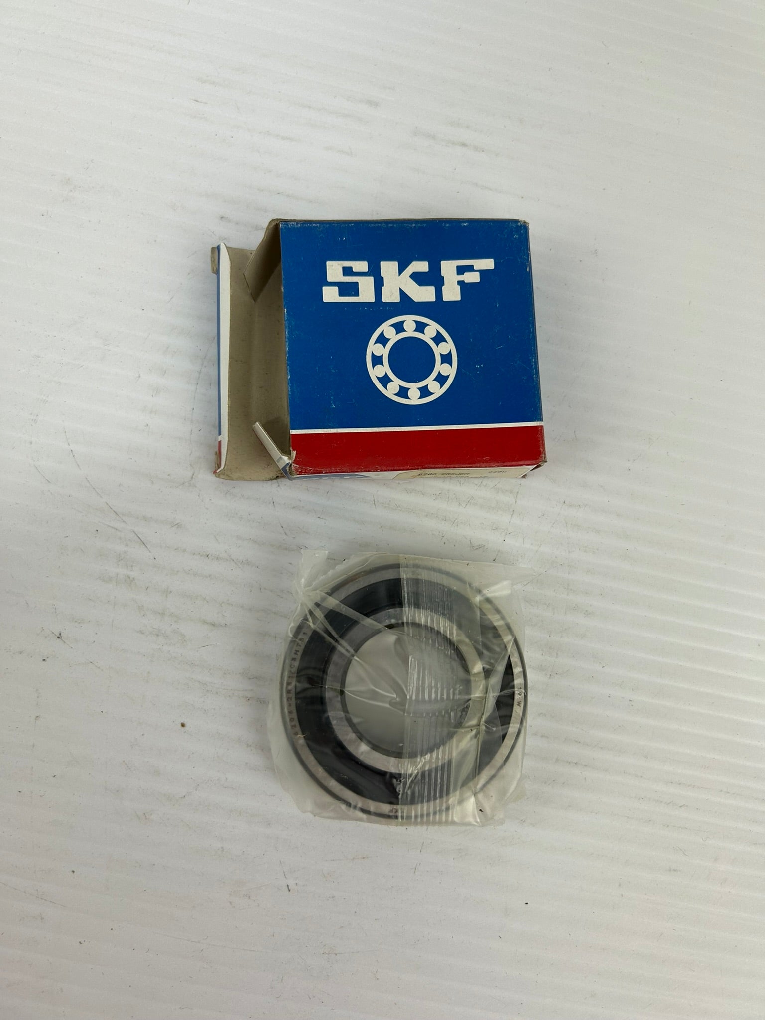 SKF 6206 2RSJEM Roller Bearing 62062RSJEM 6206-2RSJEM 6206/2RSJEM - Lot of 3