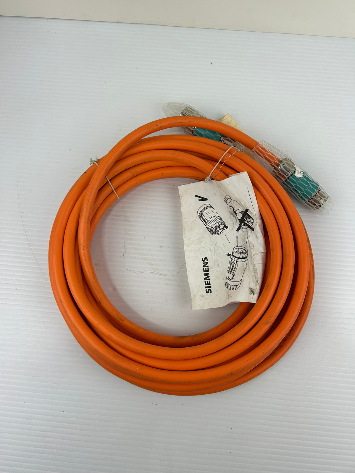 Siemens A5E02403572-A1 Motion-Connect 800PLUS Servo Motor Cable 4G1.5 ICM DESINA