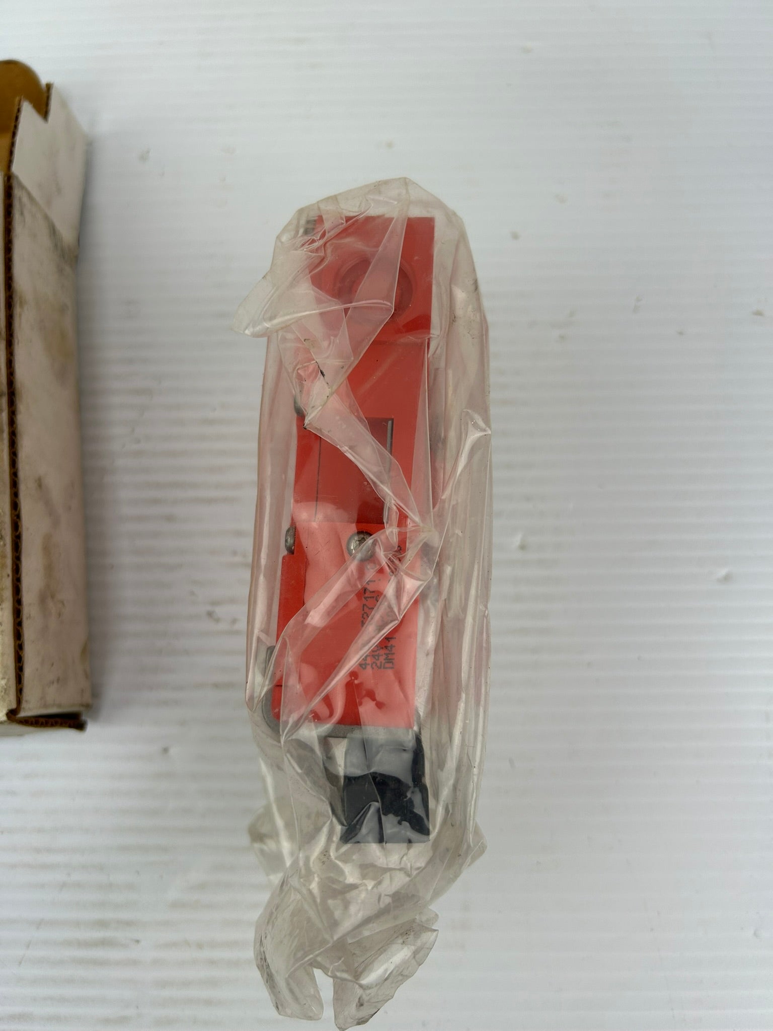 Allen-Bradley 440G-T27171 Guardmaster TLS1-GD2 Safety Interlock Switch